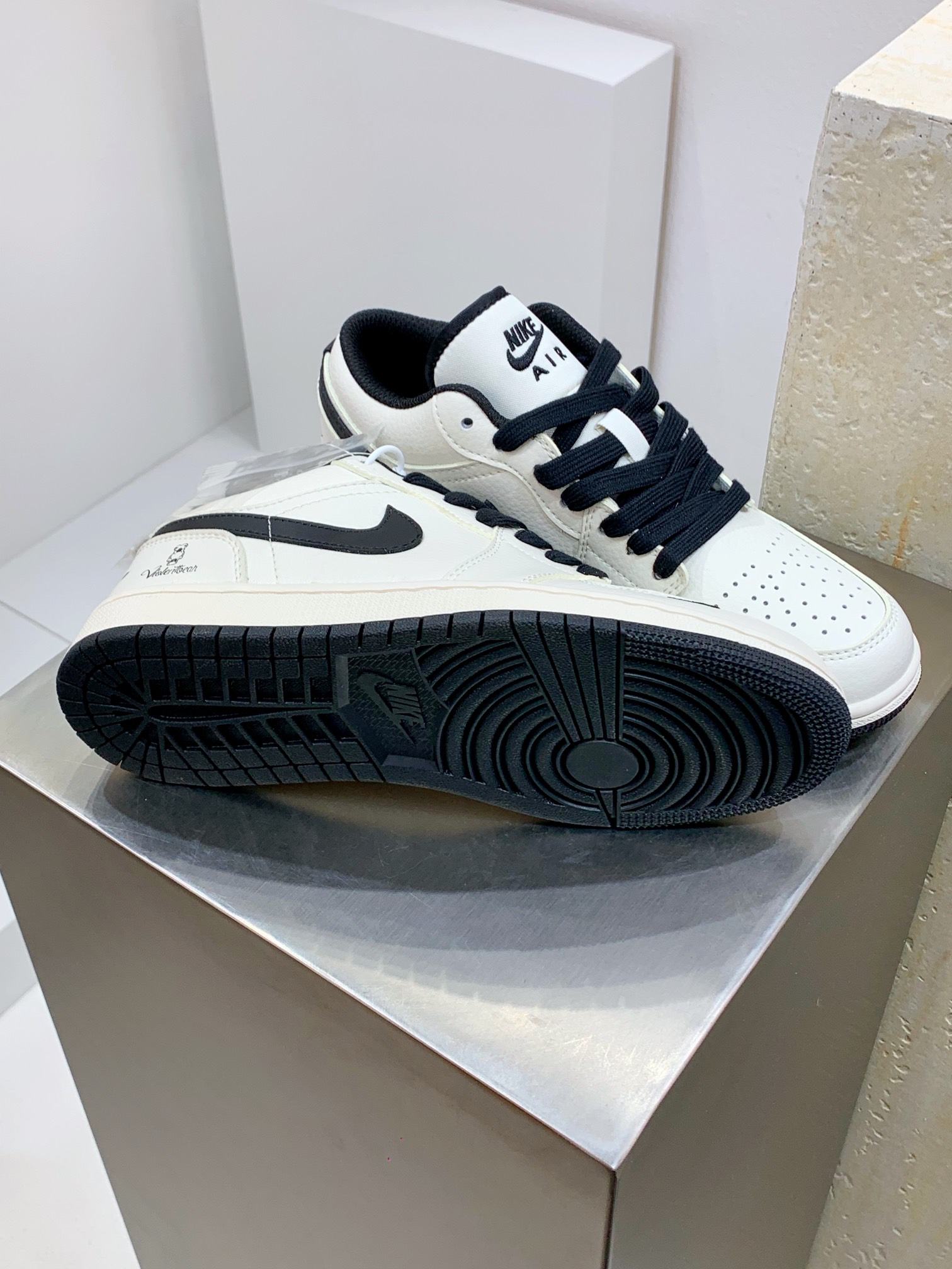 Calvin Klein Jordan Louis Vuitton Nike Male Basic Shoes M-l-s