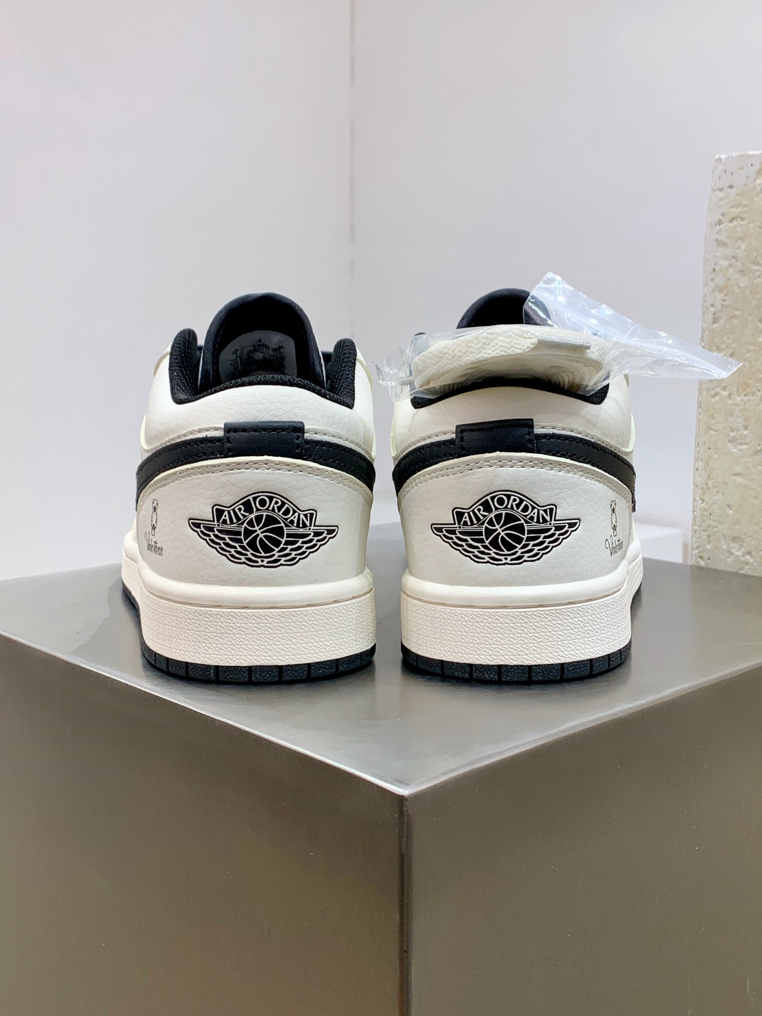 Calvin Klein Jordan Louis Vuitton Nike Male Basic Shoes M-l-s