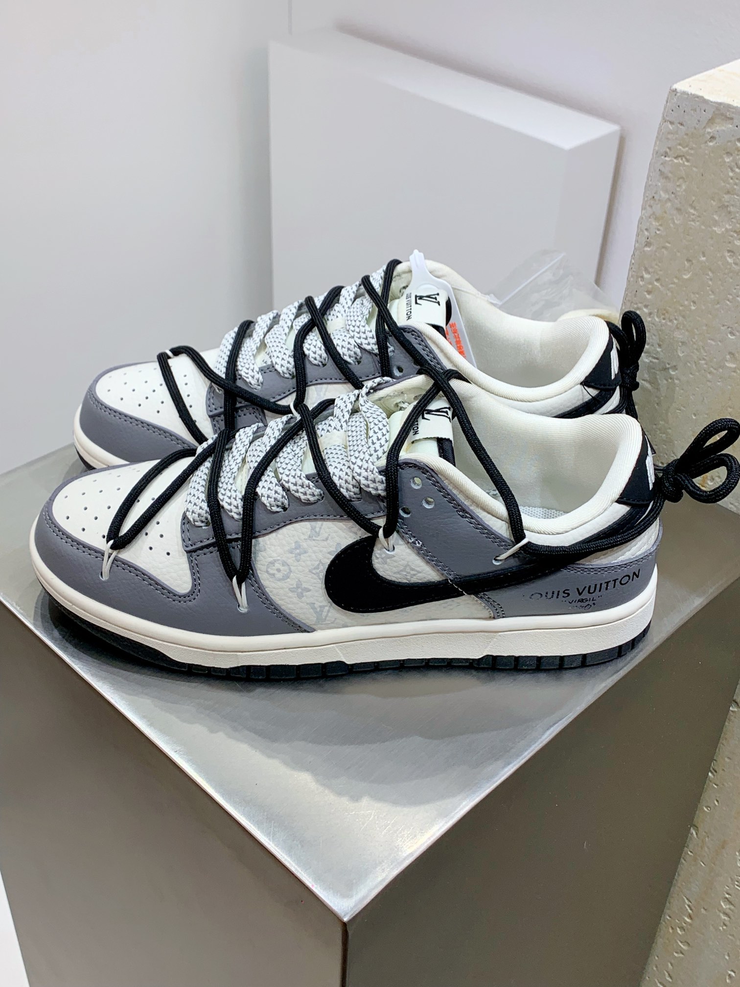 Louis Vuitton Nike Male Board Shoes M-l-s