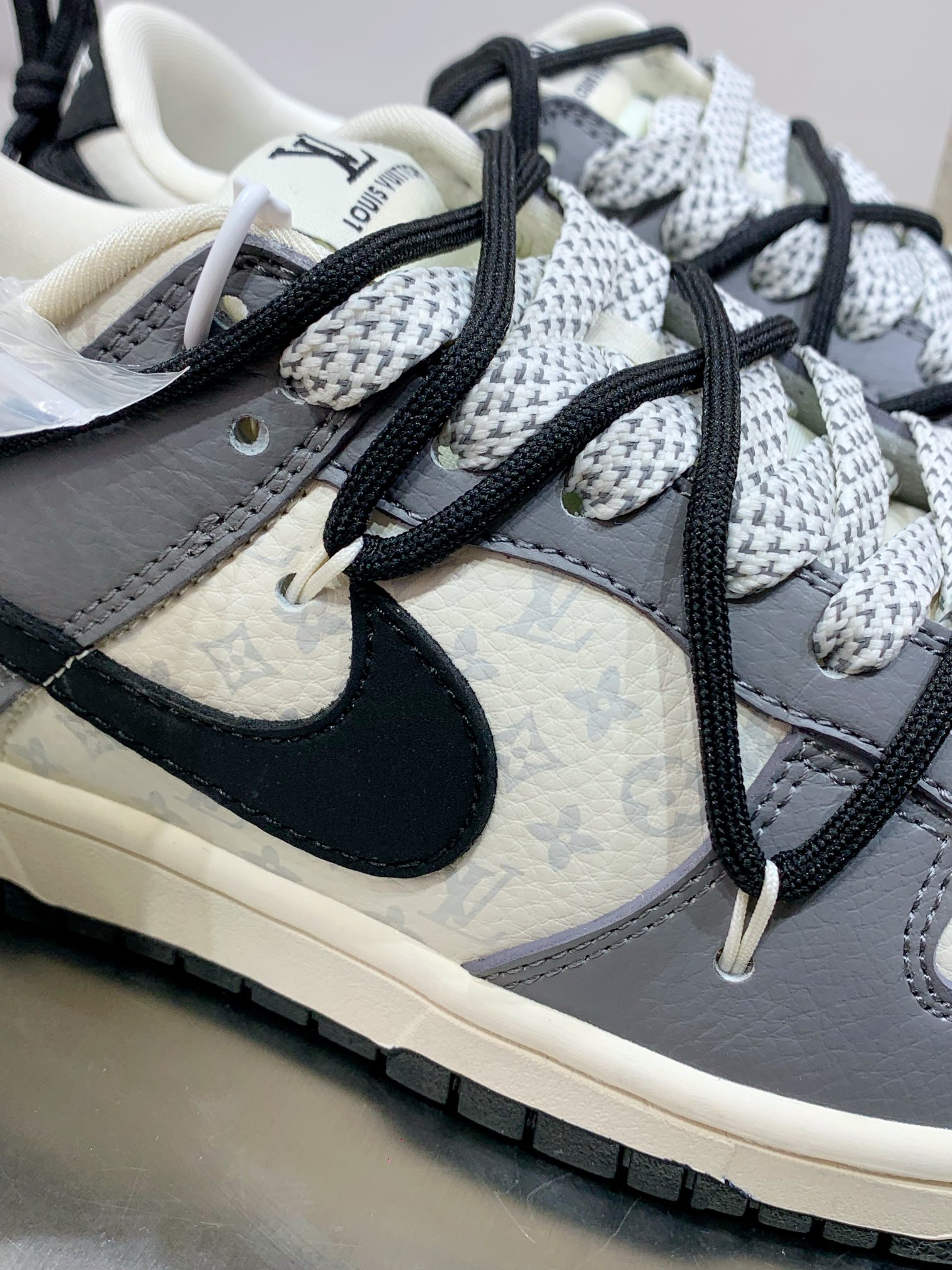 Louis Vuitton Nike Male Board Shoes M-l-s