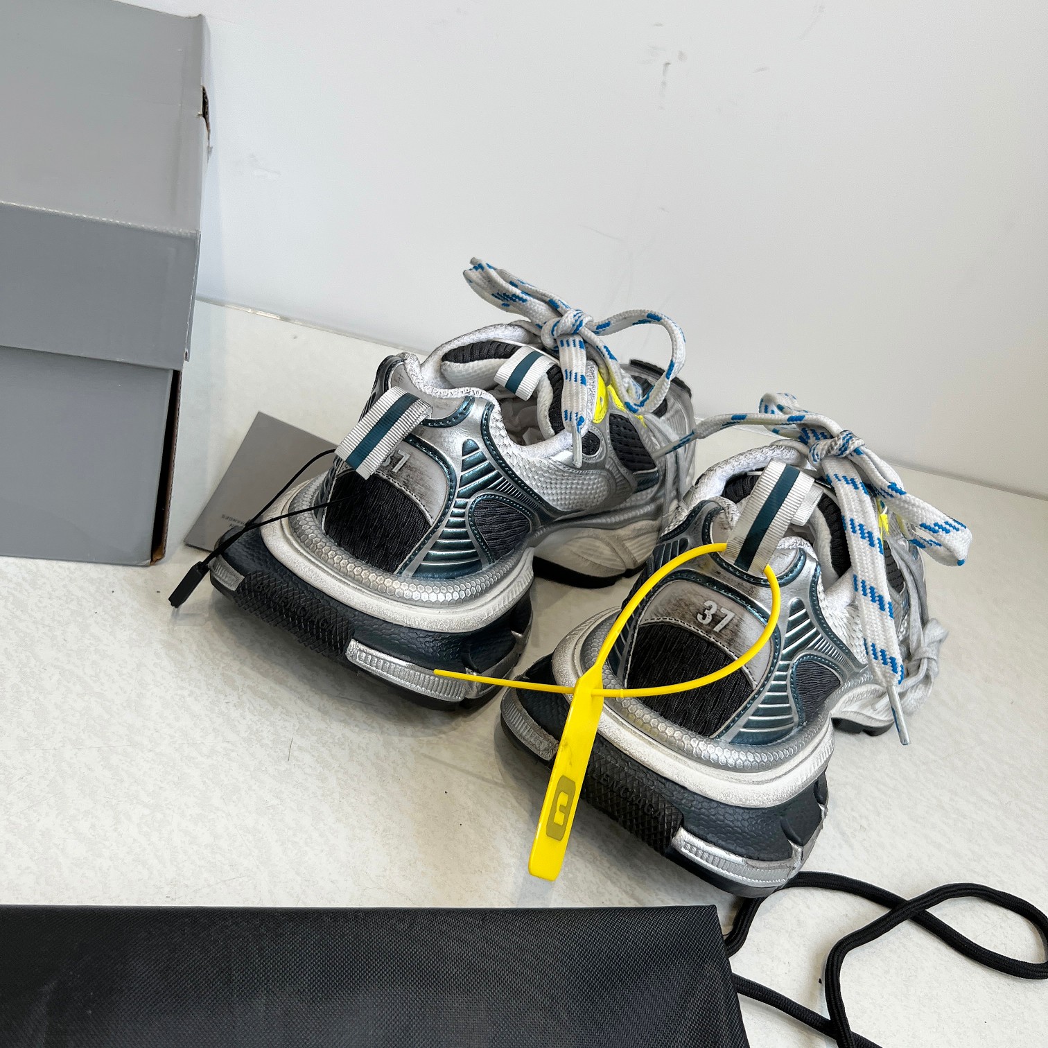 Balenciaga Sneakers Breathable L-s-xl