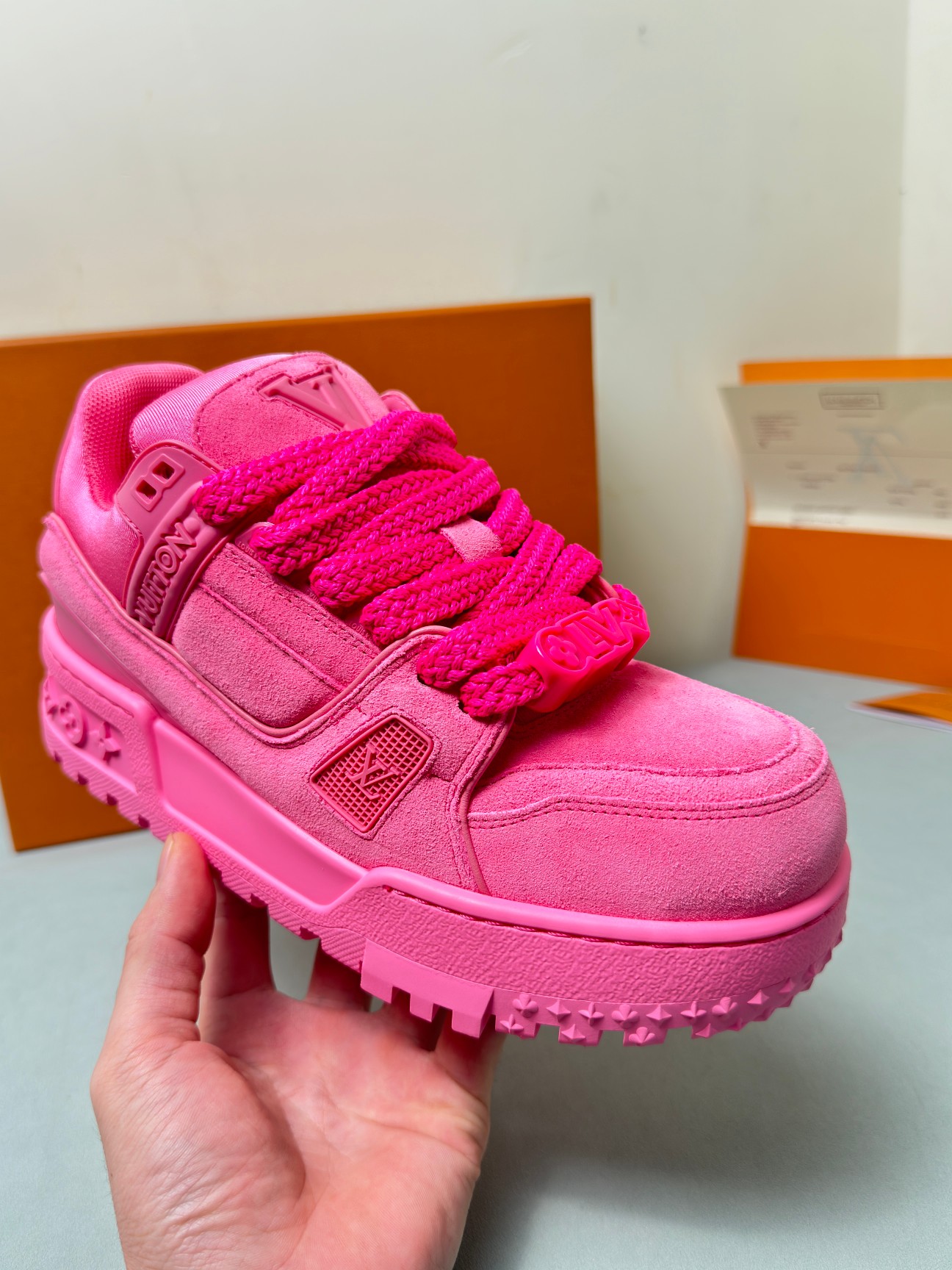 Louis Vuitton Male Sneakers Mesh Red M-l