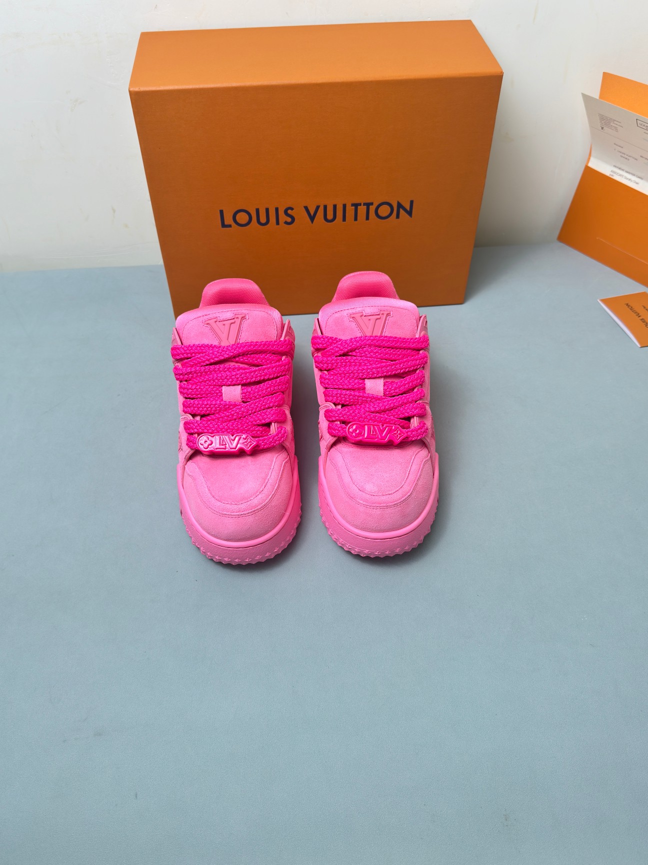 Louis Vuitton Male Sneakers Mesh Red M-l