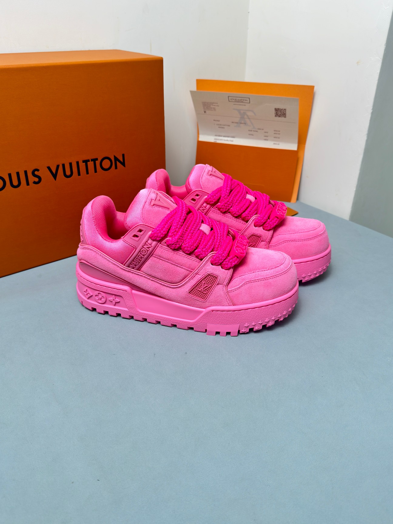 Louis Vuitton Male Sneakers Mesh Red M-l