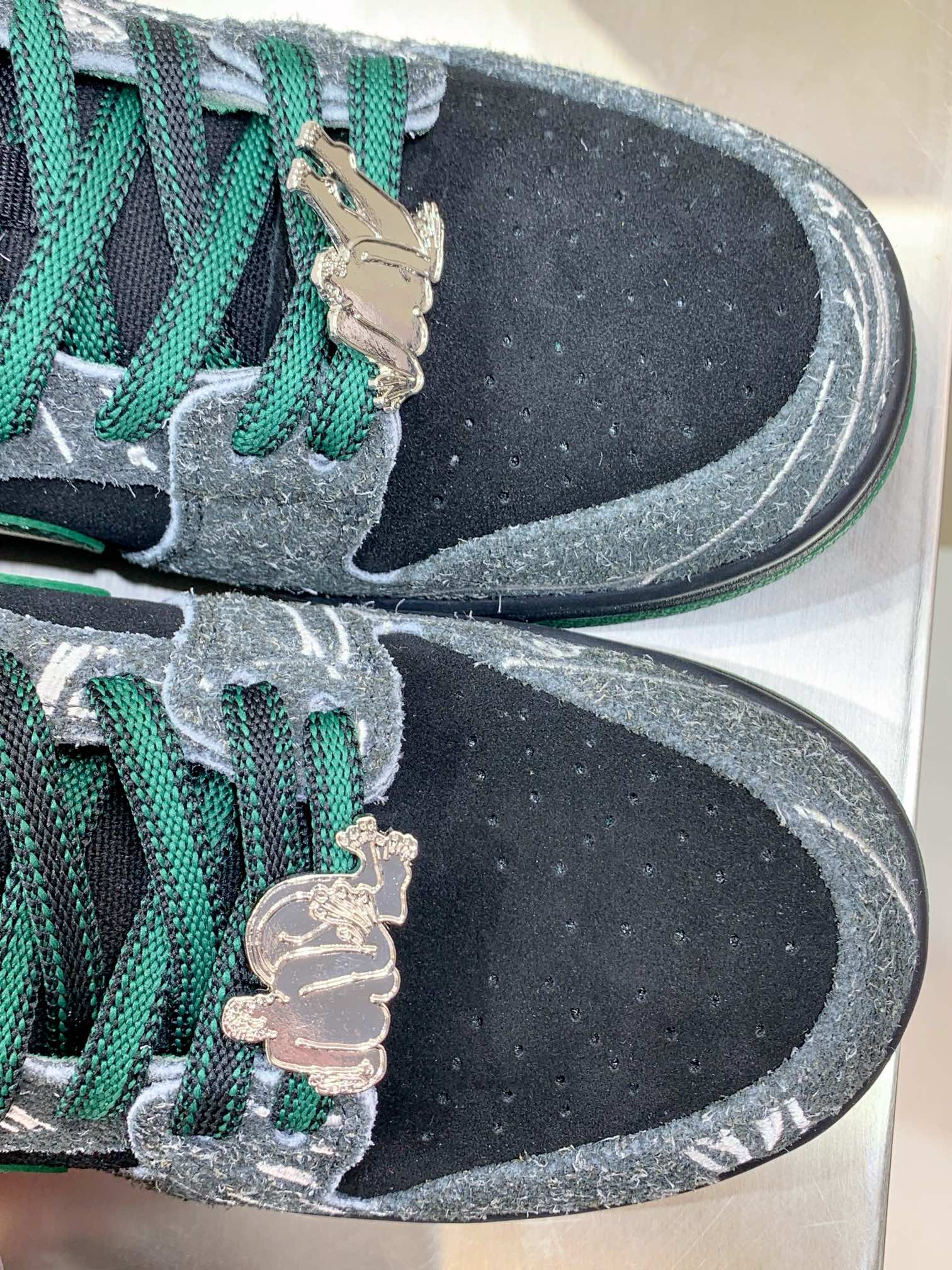 Nike Basic Shoes Black L-s