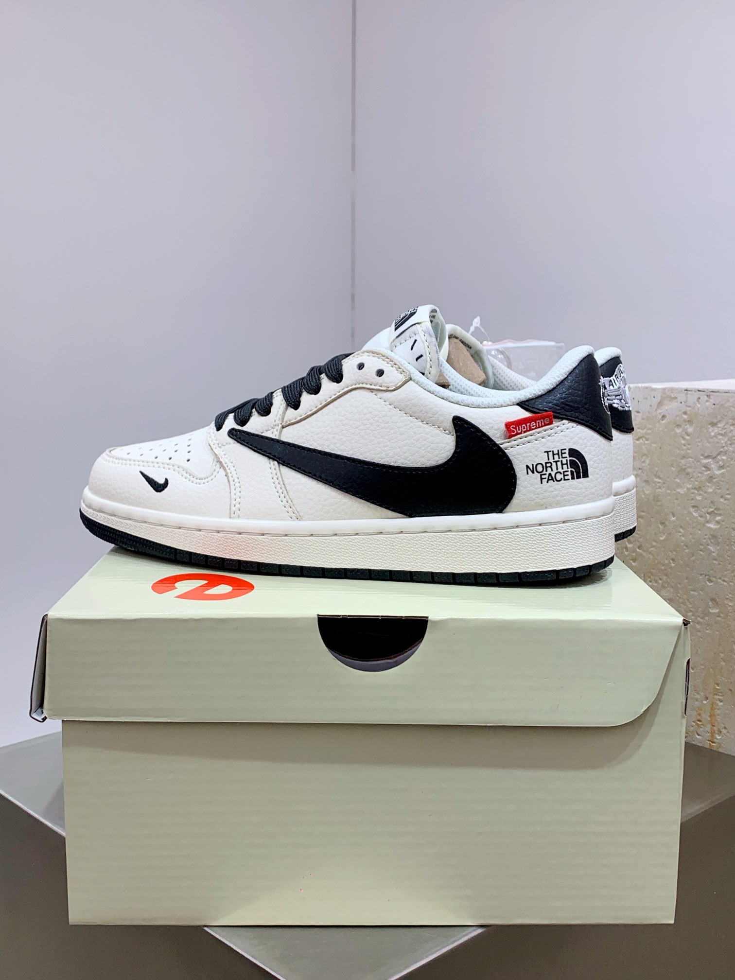 Jordan Nike The North Face Male Basic Shoes White M-l-s