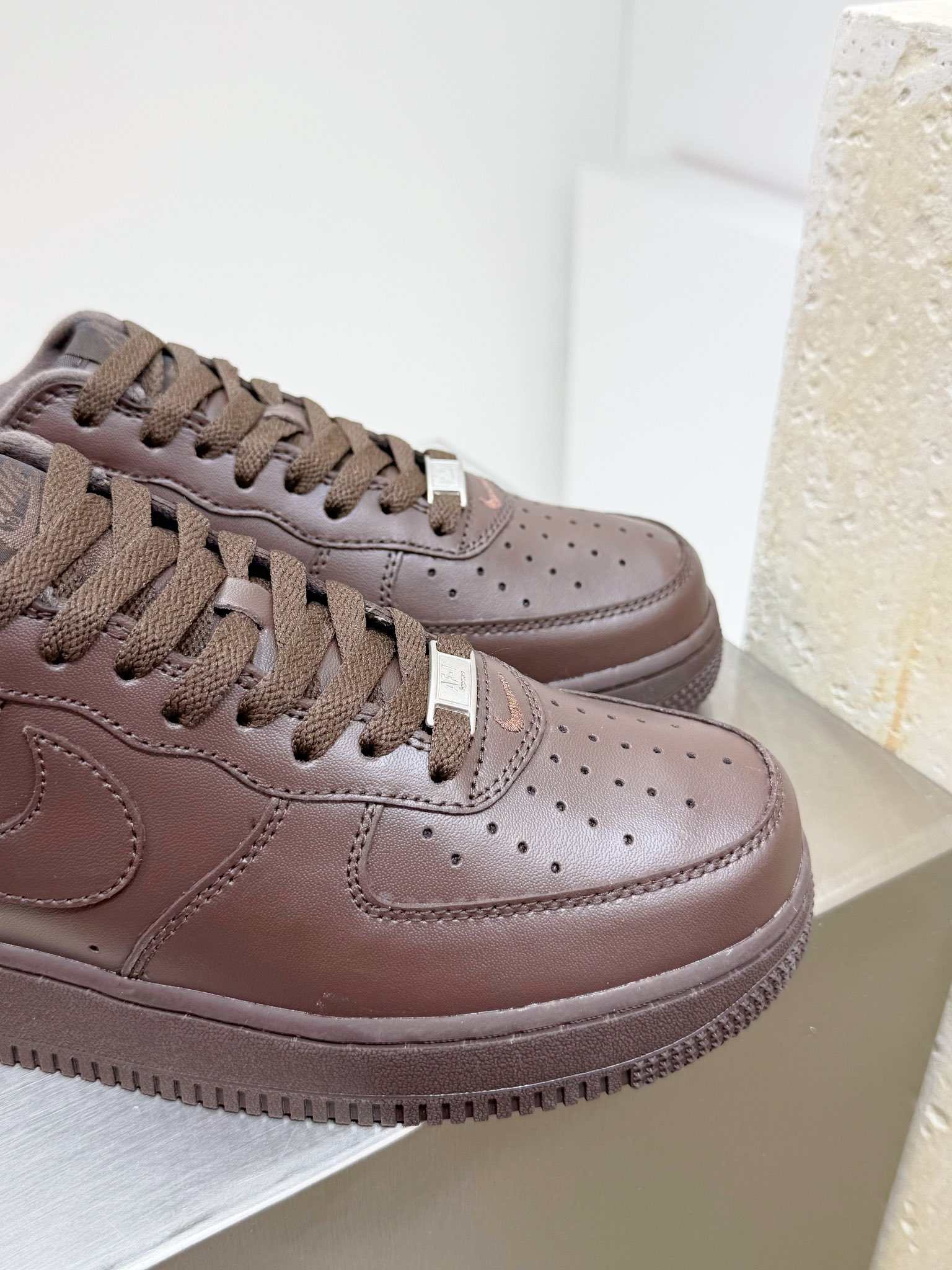 Nike Supreme Male Board Shoes Brown M-l-s