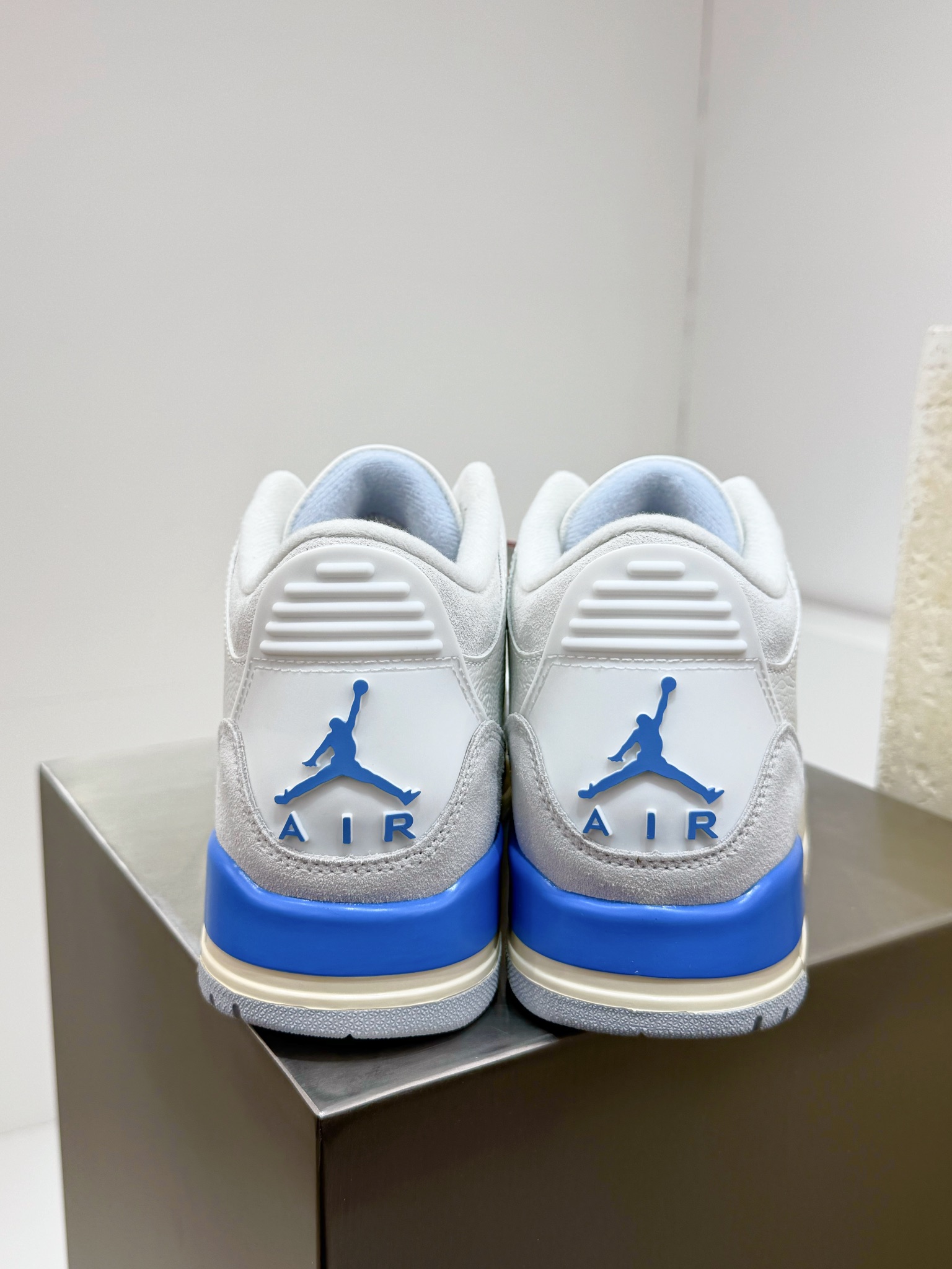 Calvin Klein Jordan New Balance Nike Male Sneakers White M-l-s