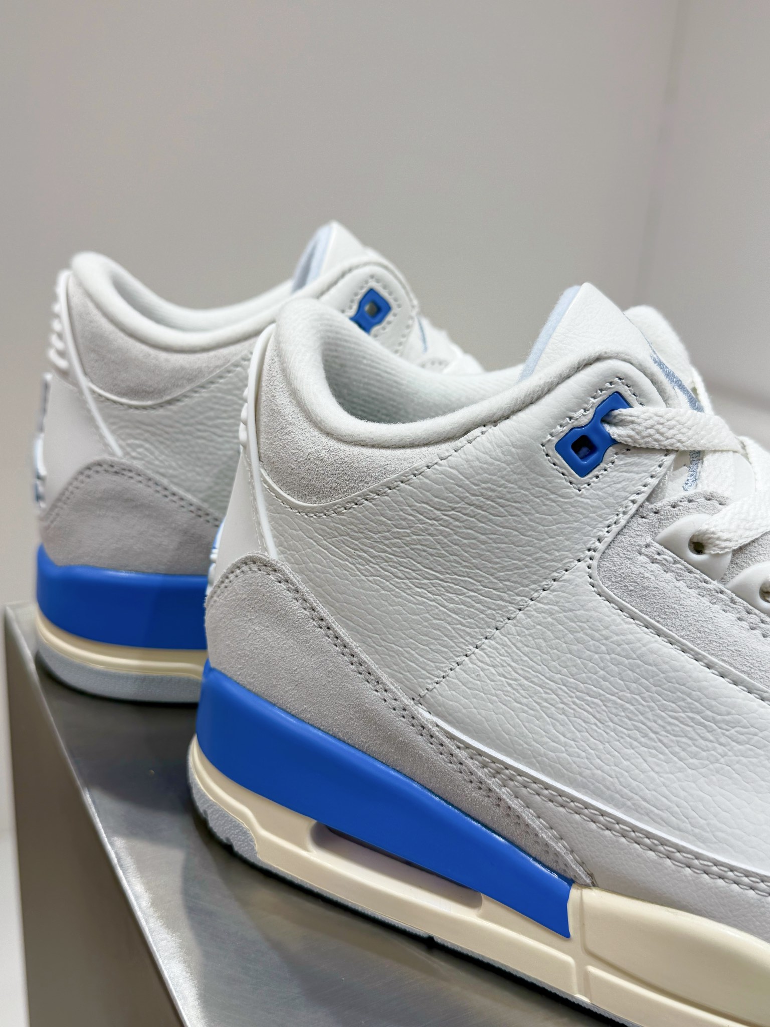 Calvin Klein Jordan New Balance Nike Male Sneakers White M-l-s