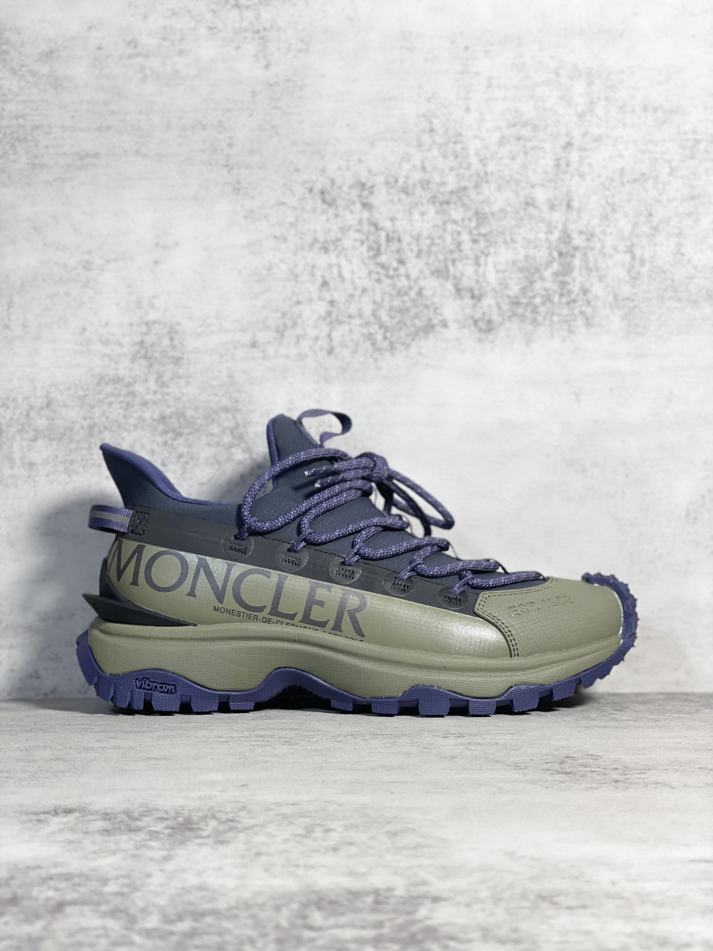 Moncler Sneakers Shock Absorbing M-l