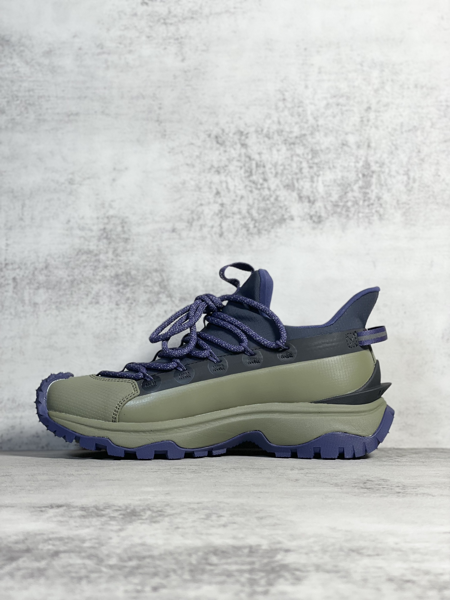 Moncler Sneakers Shock Absorbing M-l