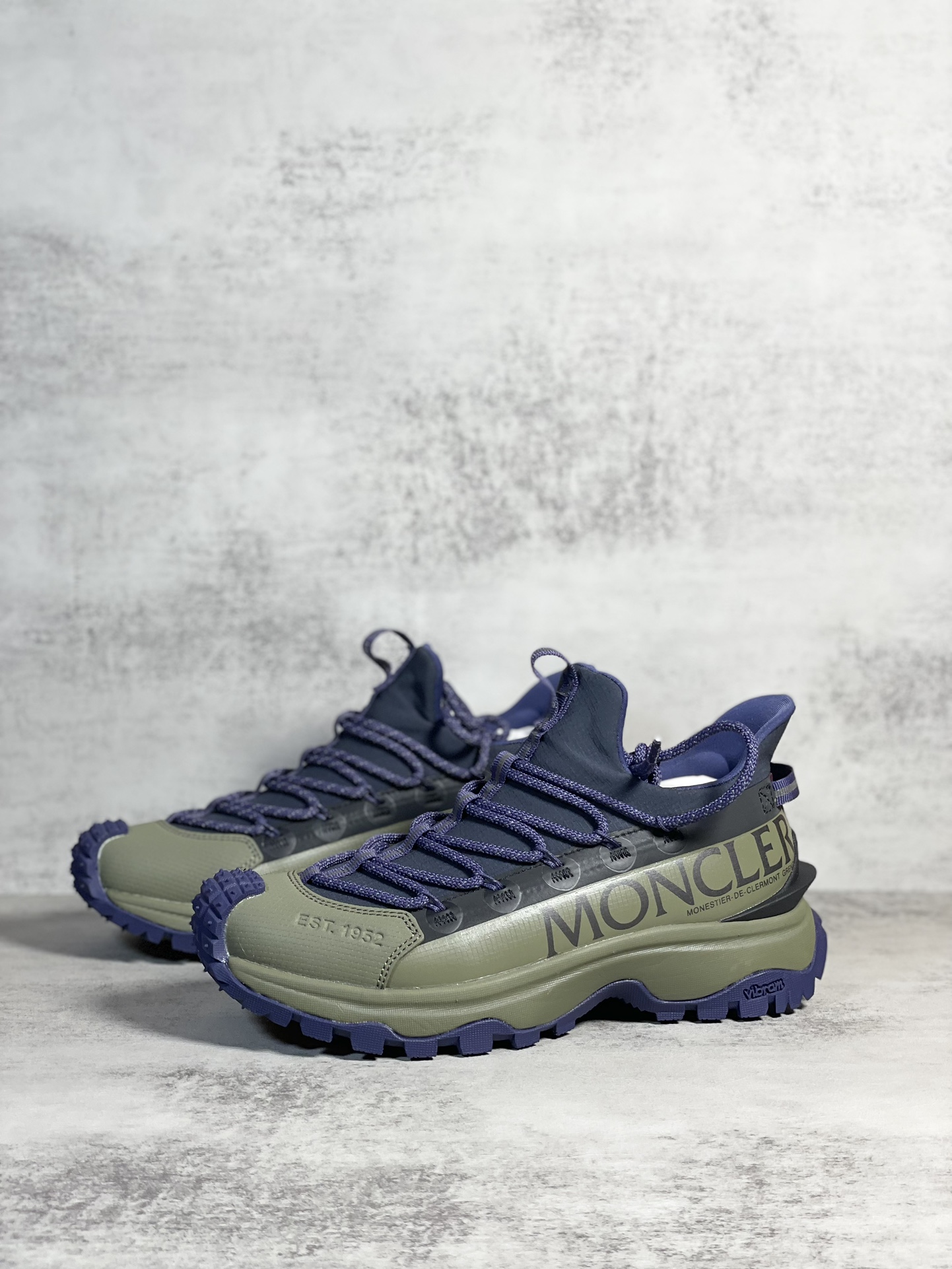 Moncler Sneakers Shock Absorbing M-l