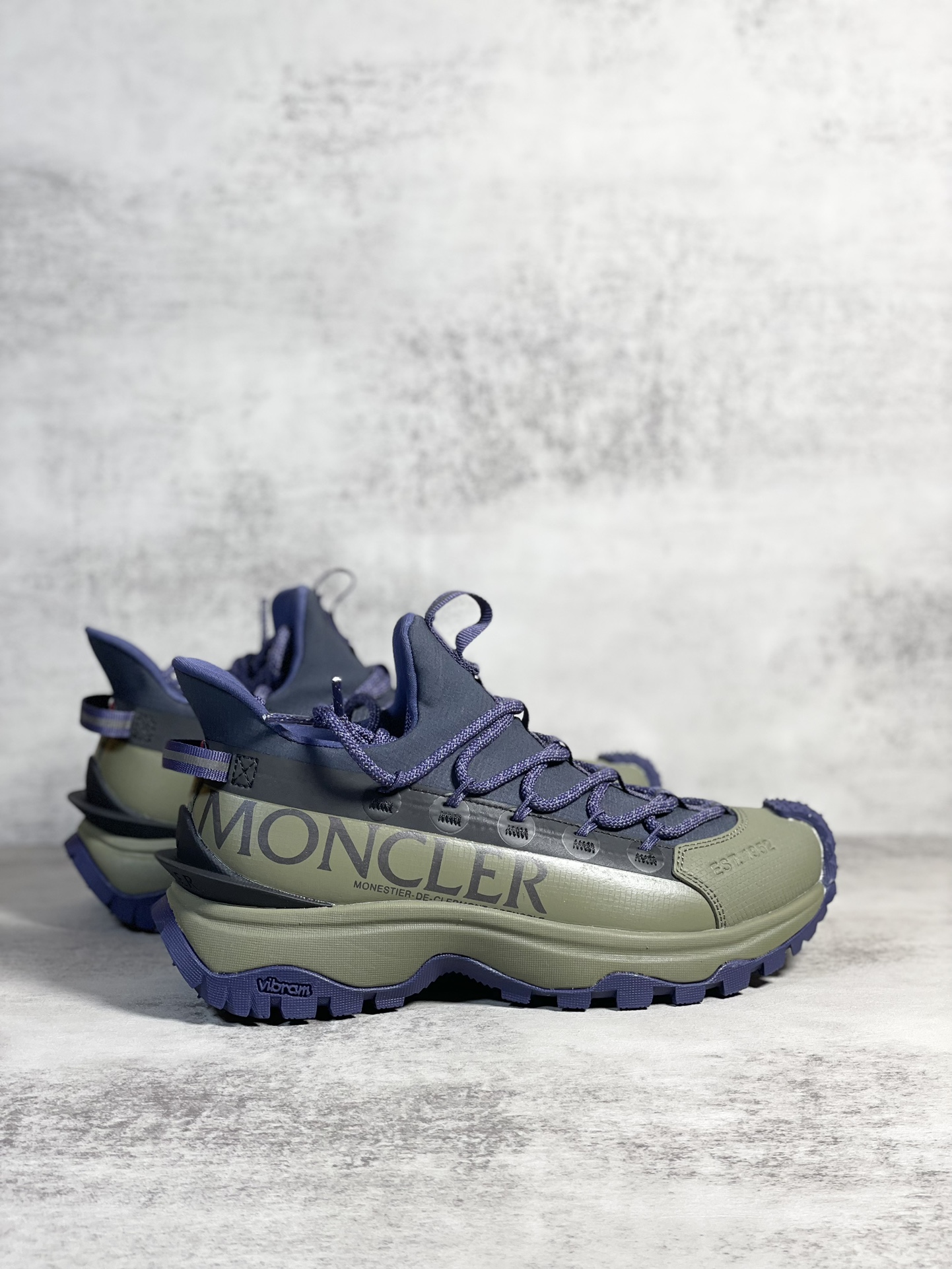 Moncler Sneakers Shock Absorbing M-l
