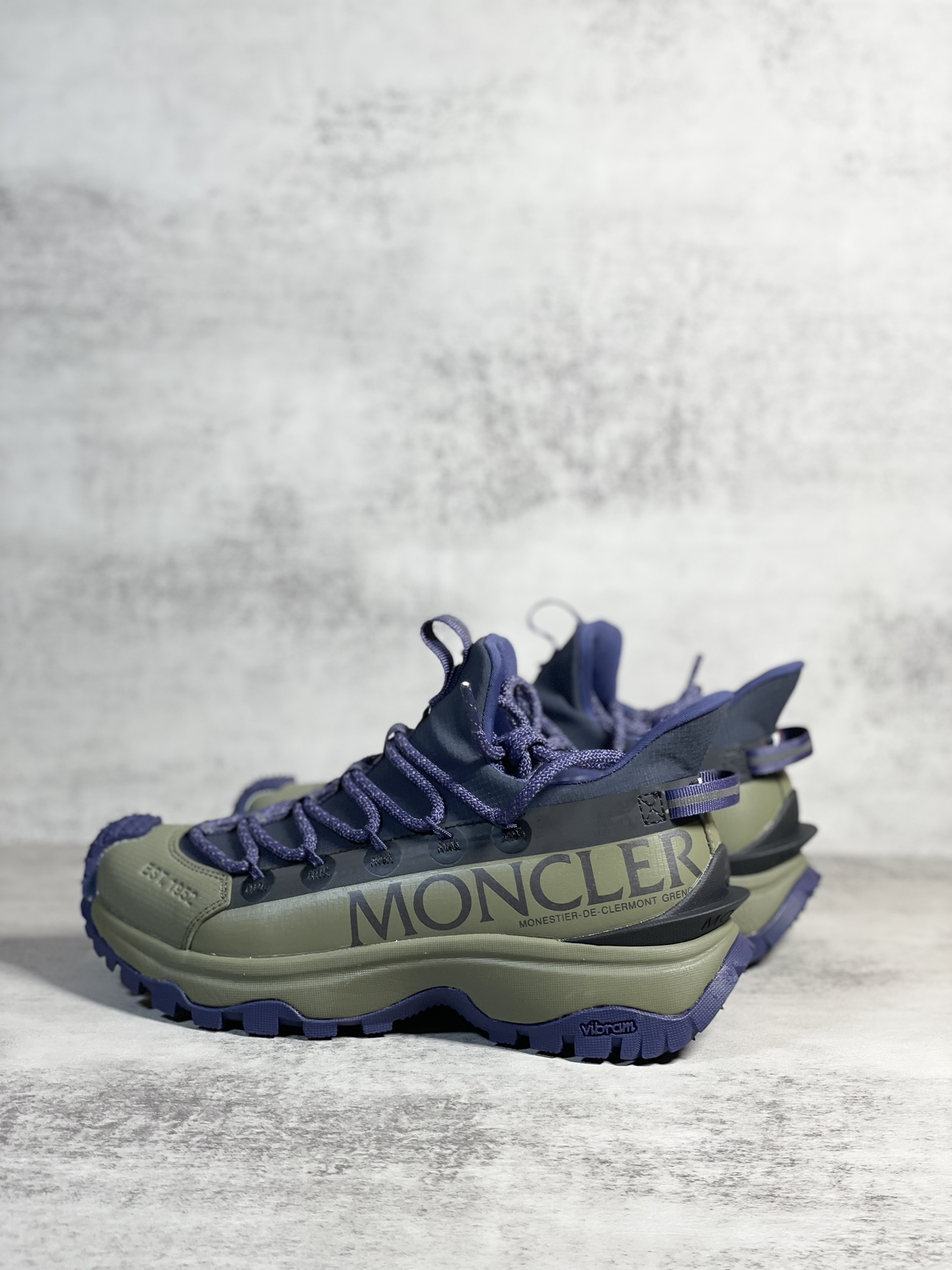Moncler Sneakers Shock Absorbing M-l