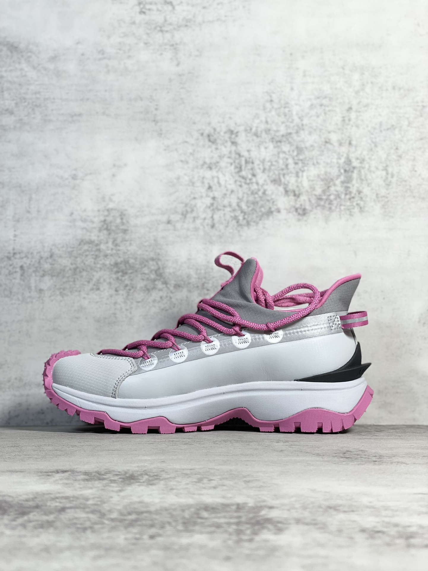 Moncler Sneakers Shock Absorbing M-l