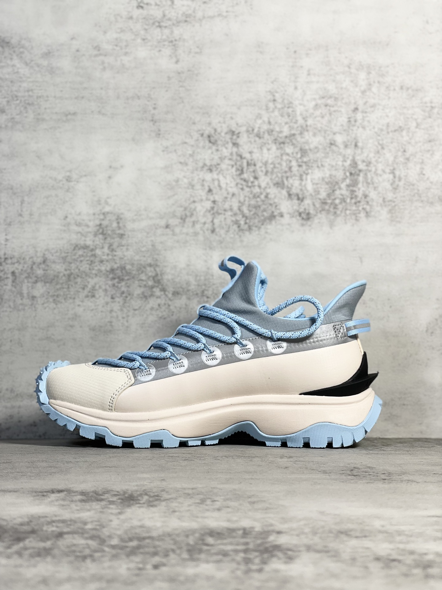 Moncler Sneakers Shock Absorbing M-l