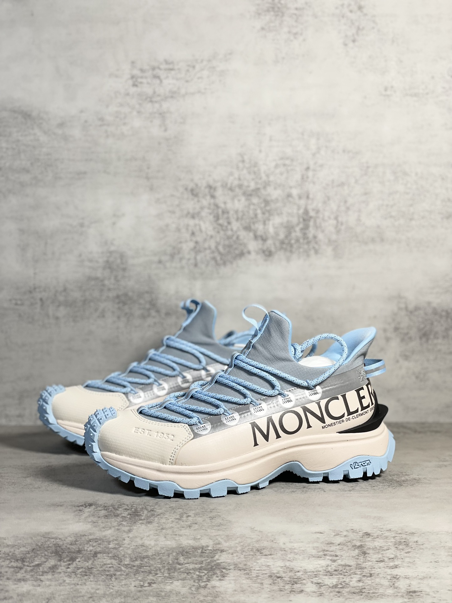 Moncler Sneakers Shock Absorbing M-l