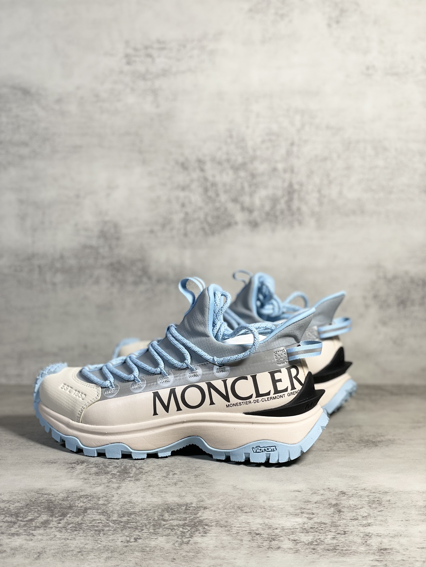 Moncler Sneakers Shock Absorbing M-l