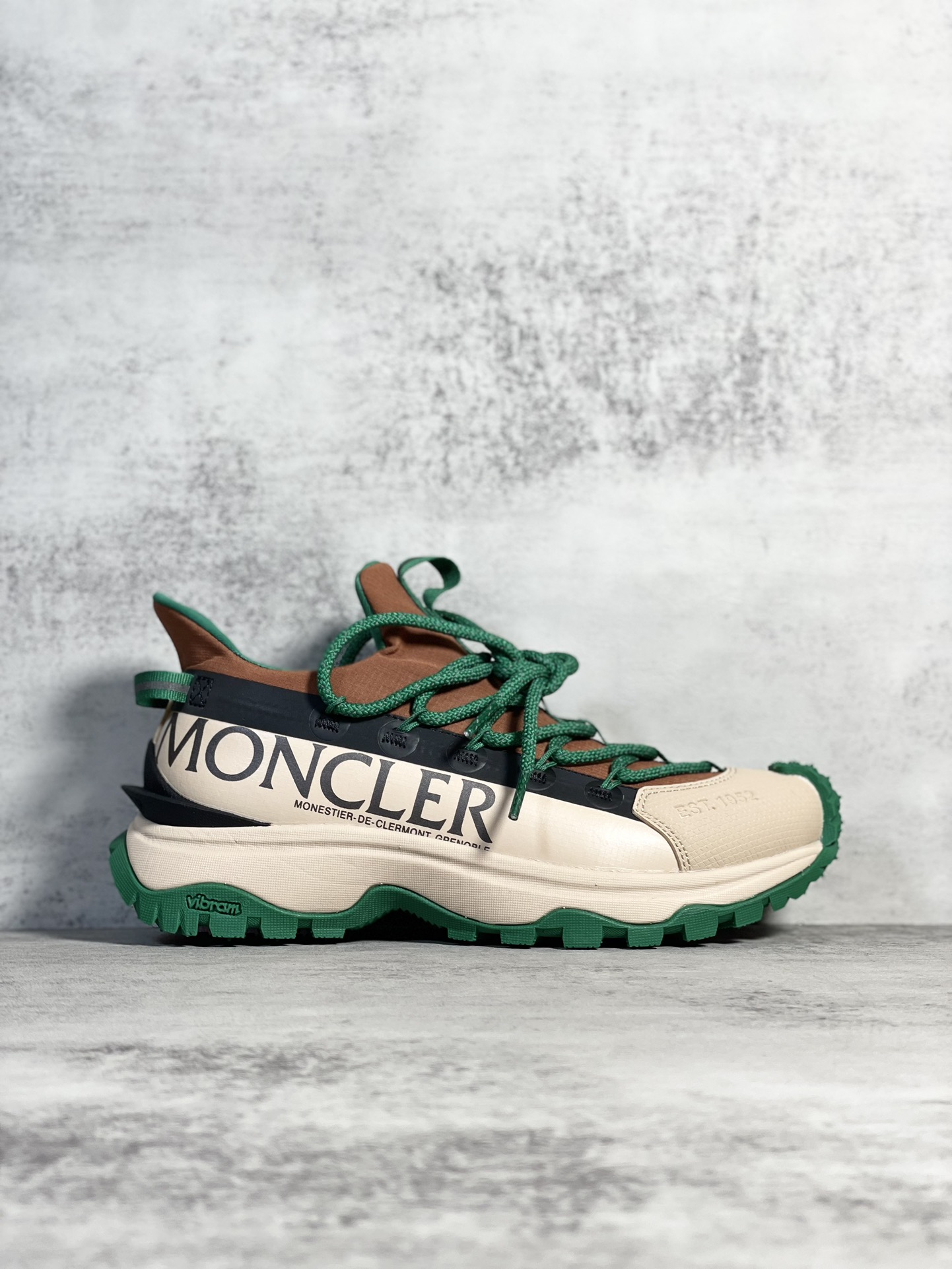 Moncler Sneakers Shock Absorbing M-l