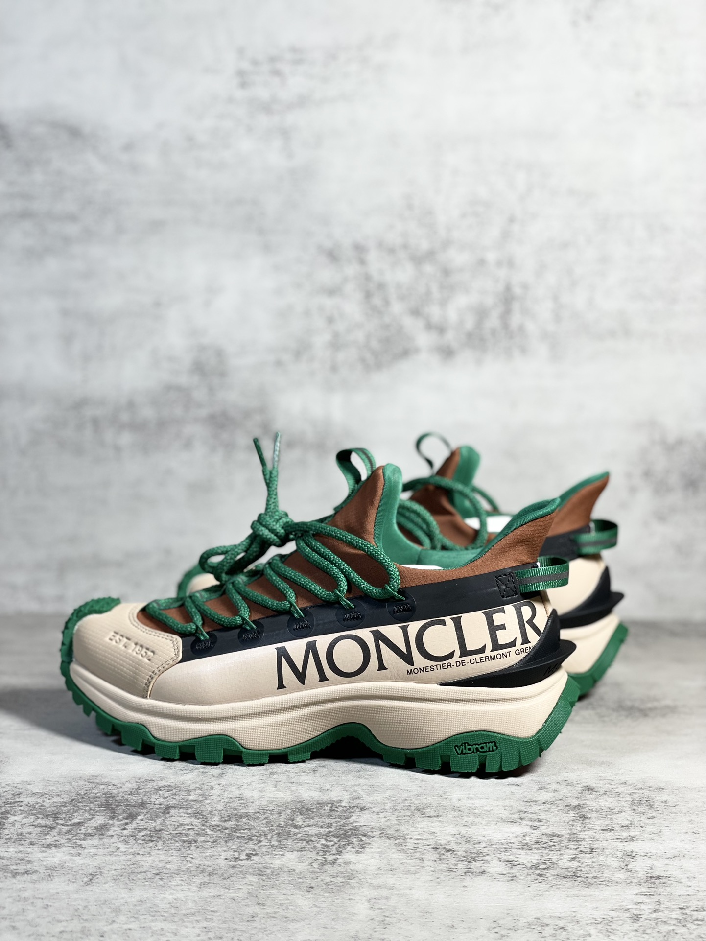 Moncler Sneakers Shock Absorbing M-l