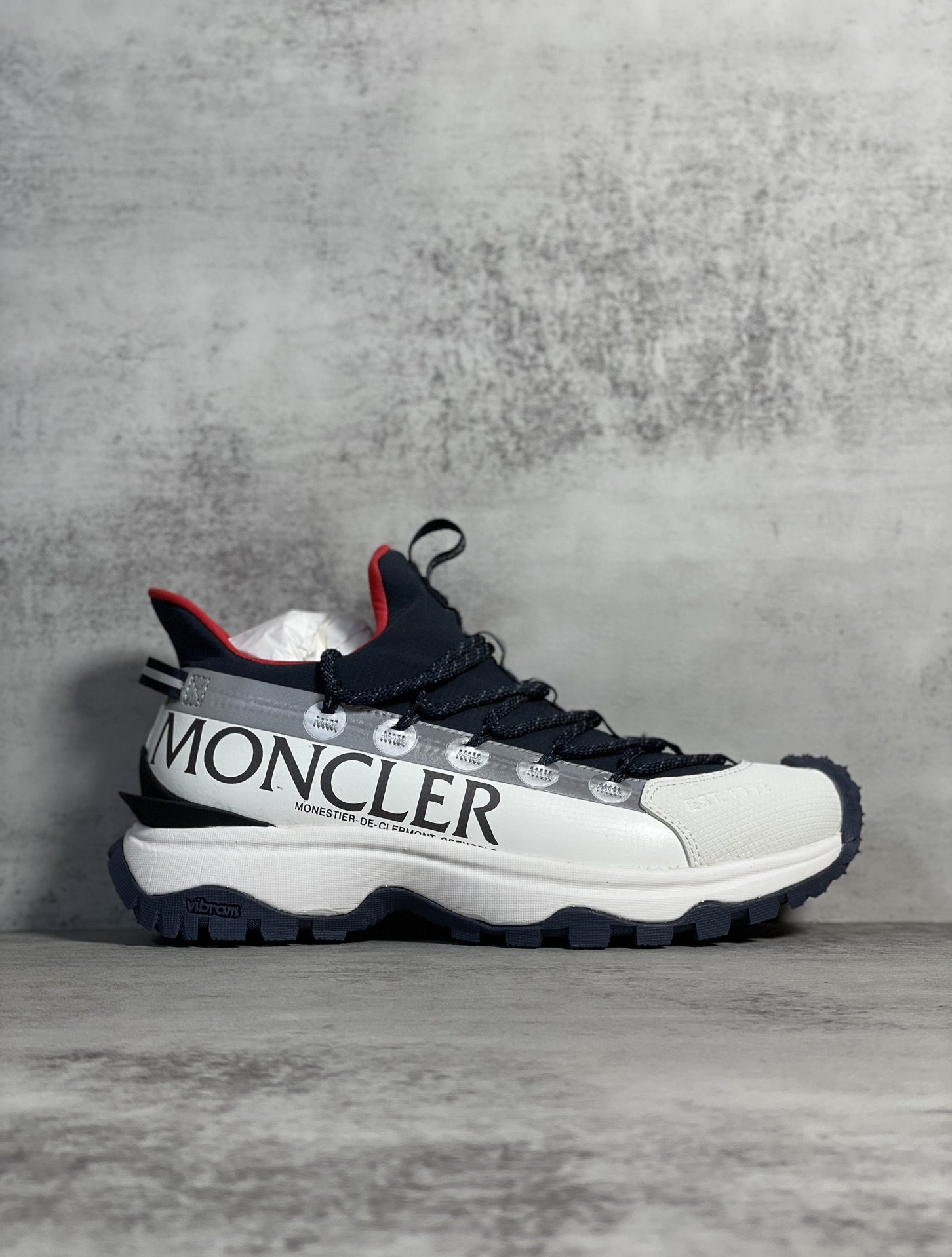 Moncler Sneakers Shock Absorbing M-l