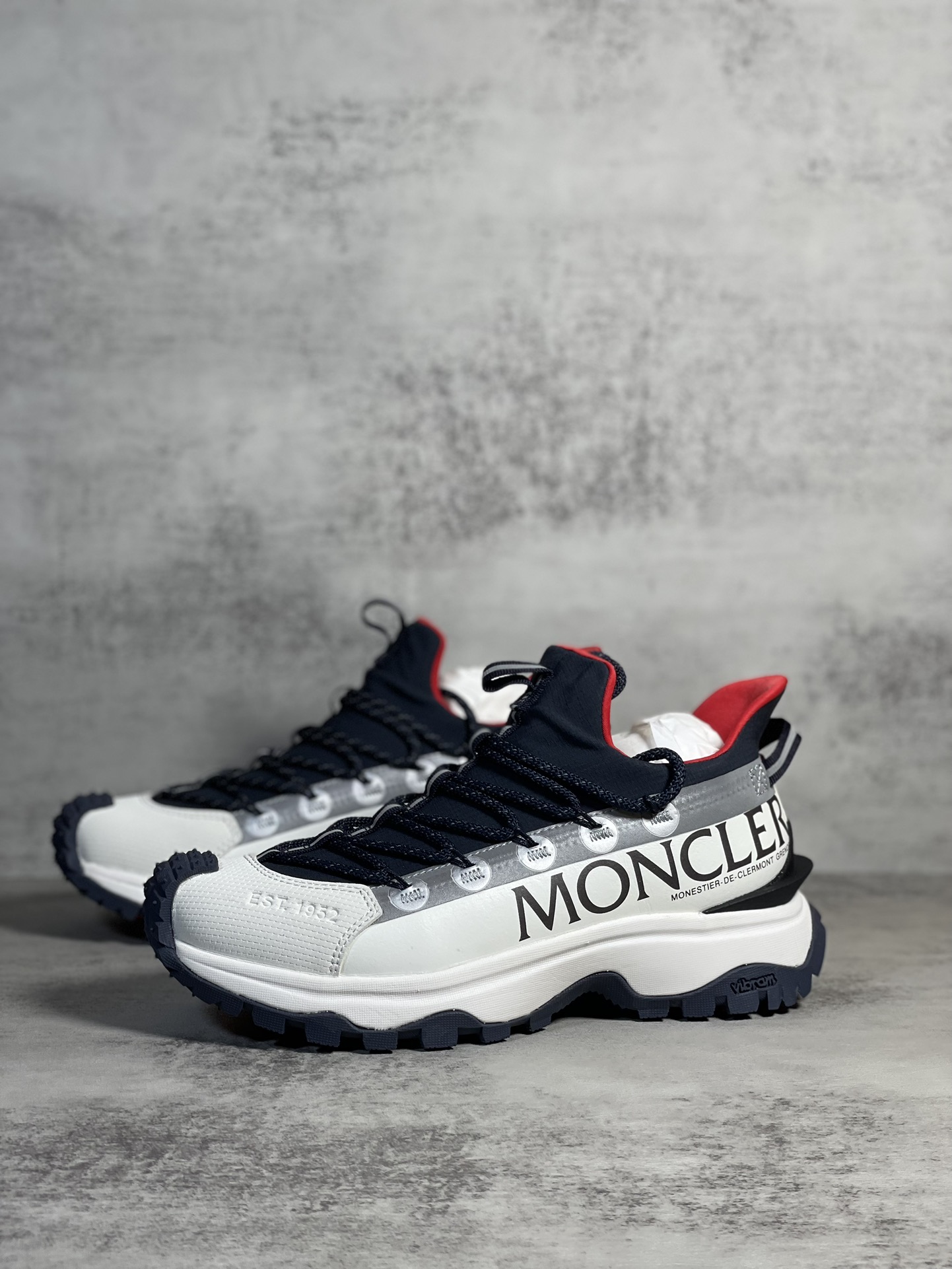 Moncler Sneakers Shock Absorbing M-l