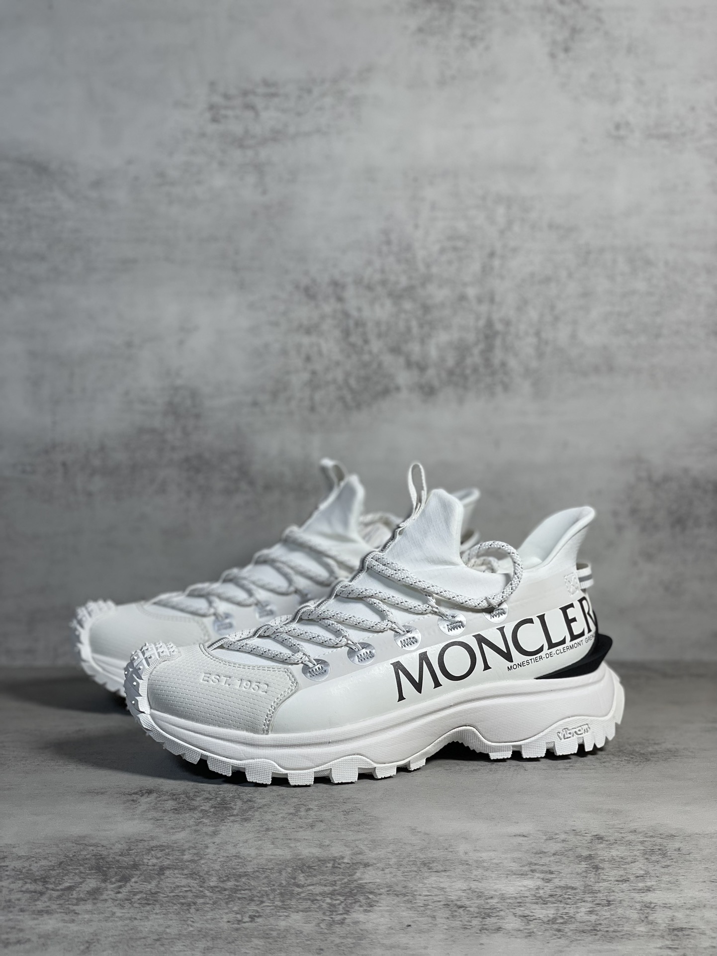 Moncler Sneakers Shock Absorbing M-l