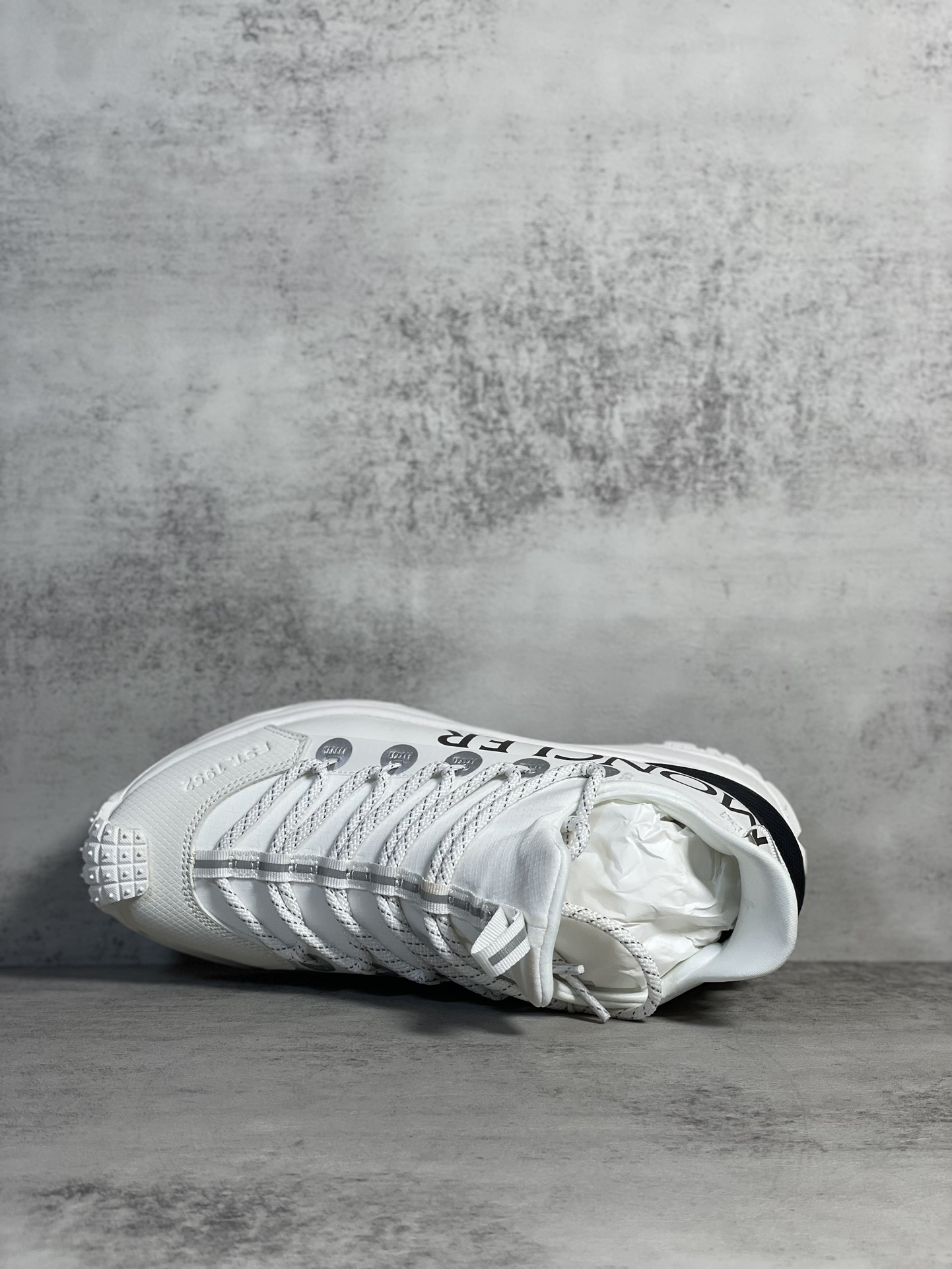 Moncler Sneakers Shock Absorbing M-l