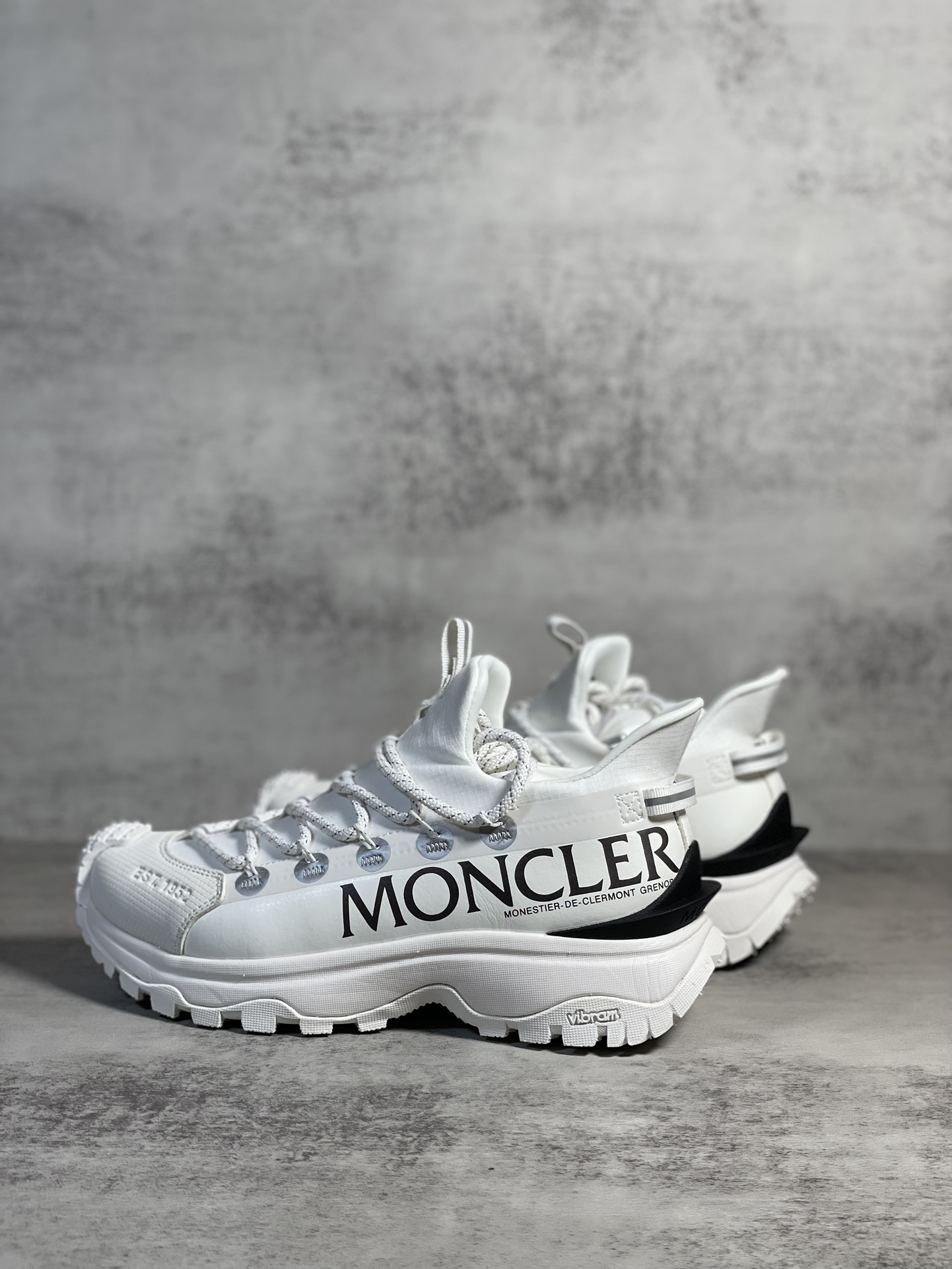 Moncler Sneakers Shock Absorbing M-l