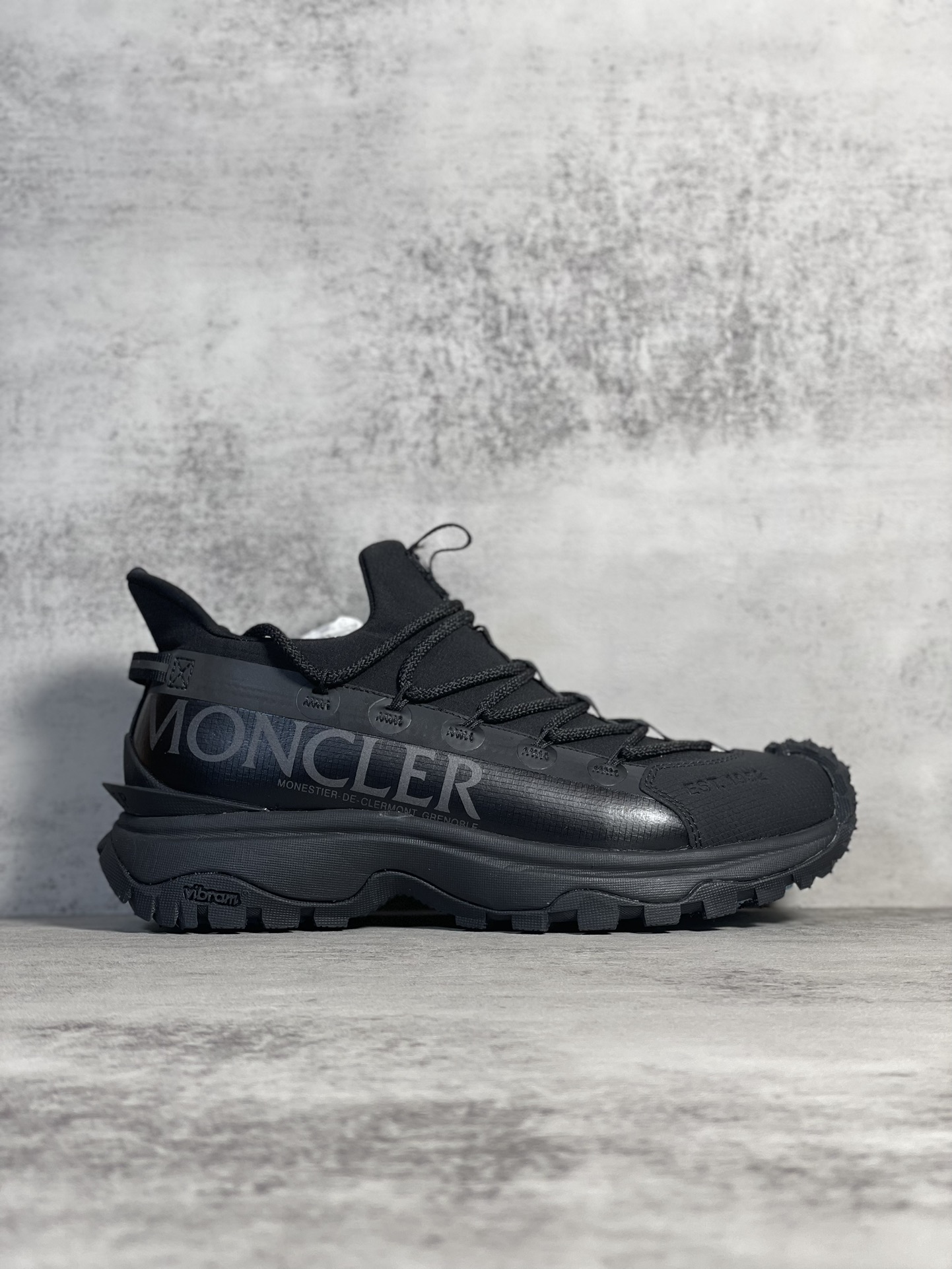 Moncler Sneakers Shock Absorbing M-l