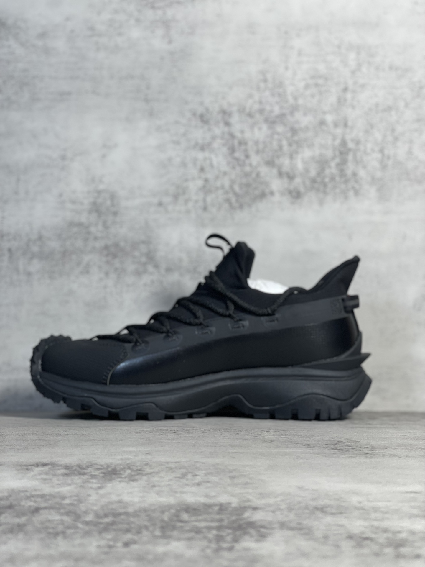 Moncler Sneakers Shock Absorbing M-l