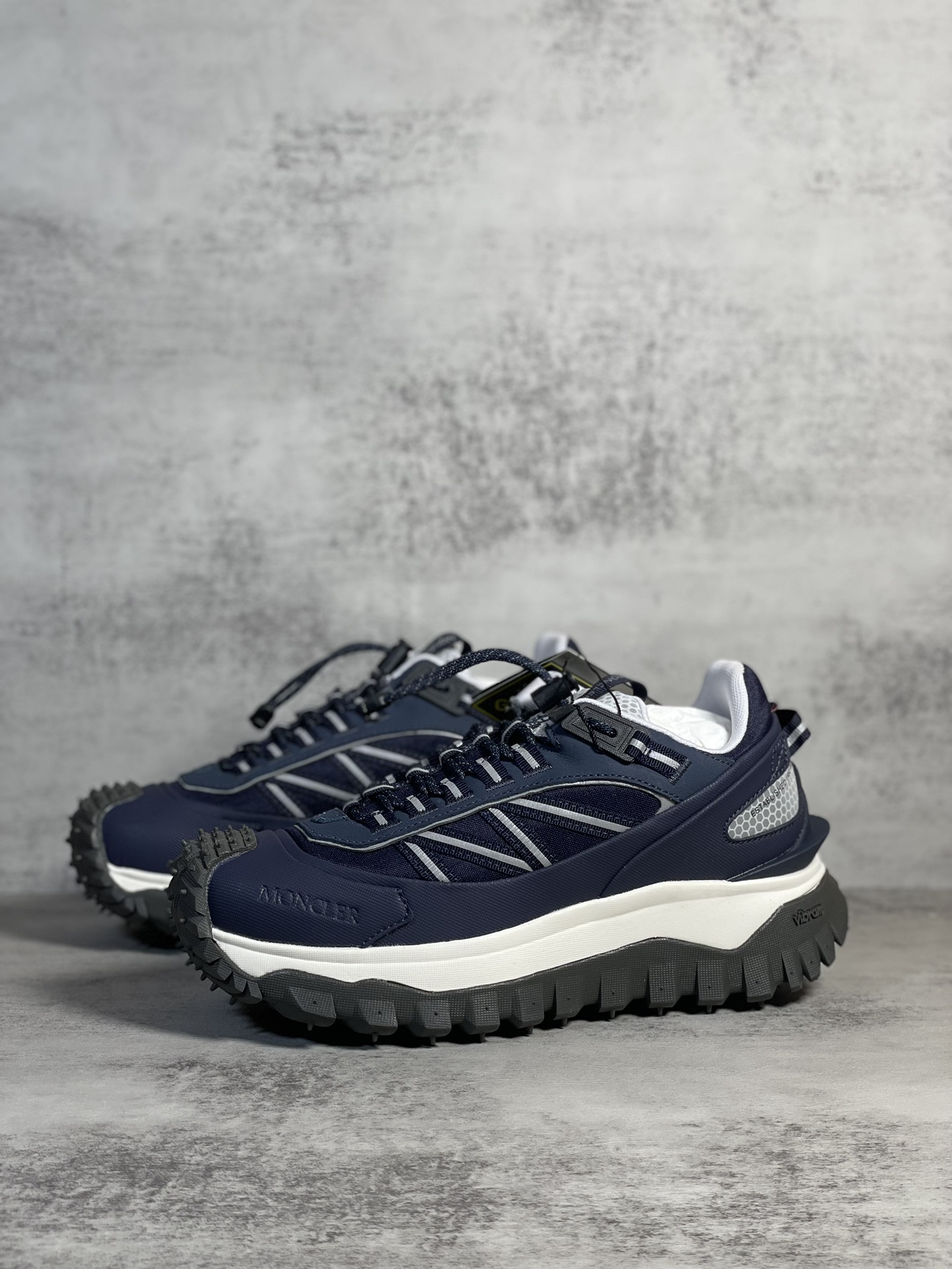 Moncler Sneakers Shock Absorbing M-l