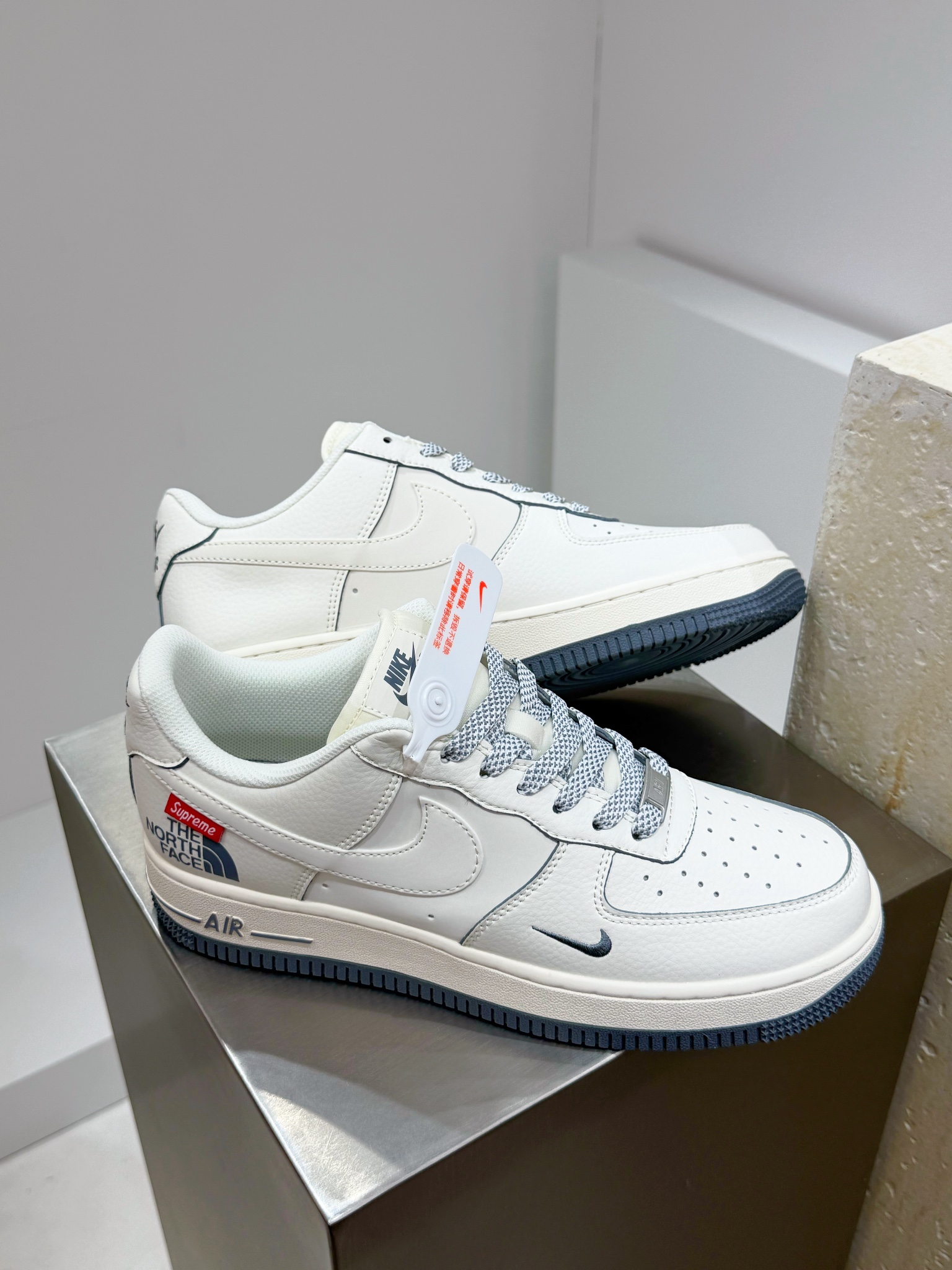 Supreme The North Face Male Board Shoes M-l-s