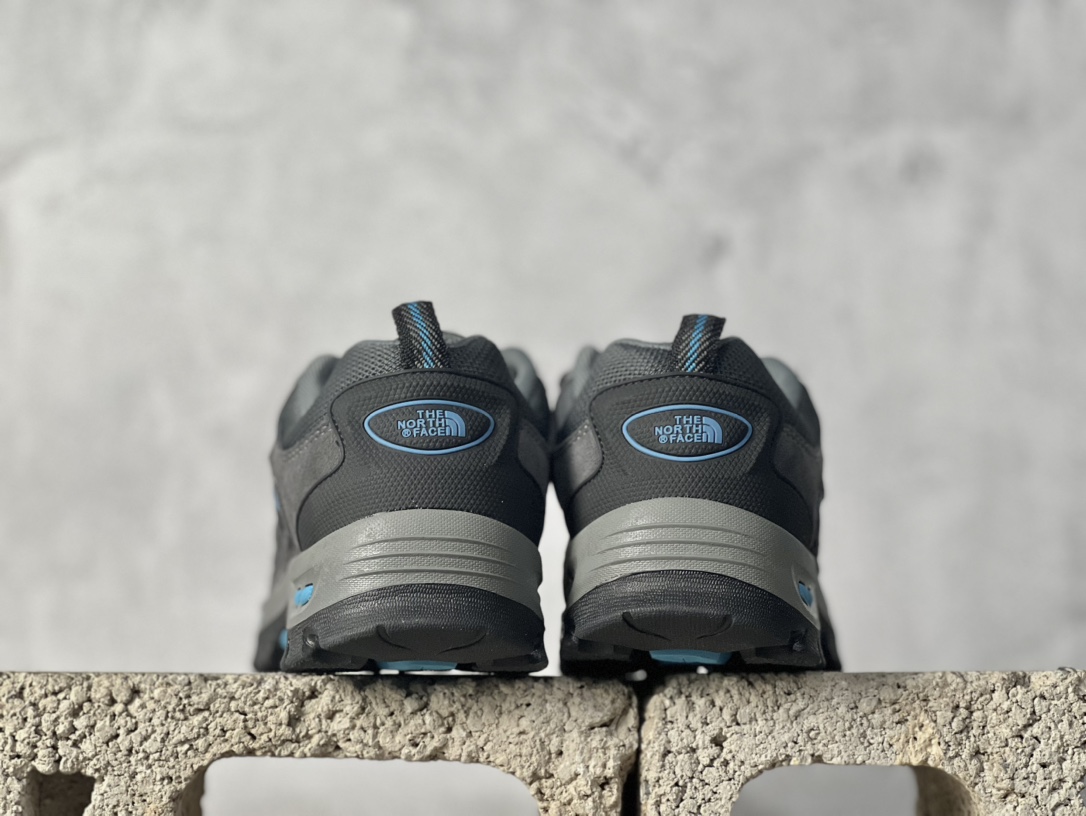 The North Face Sneakers M