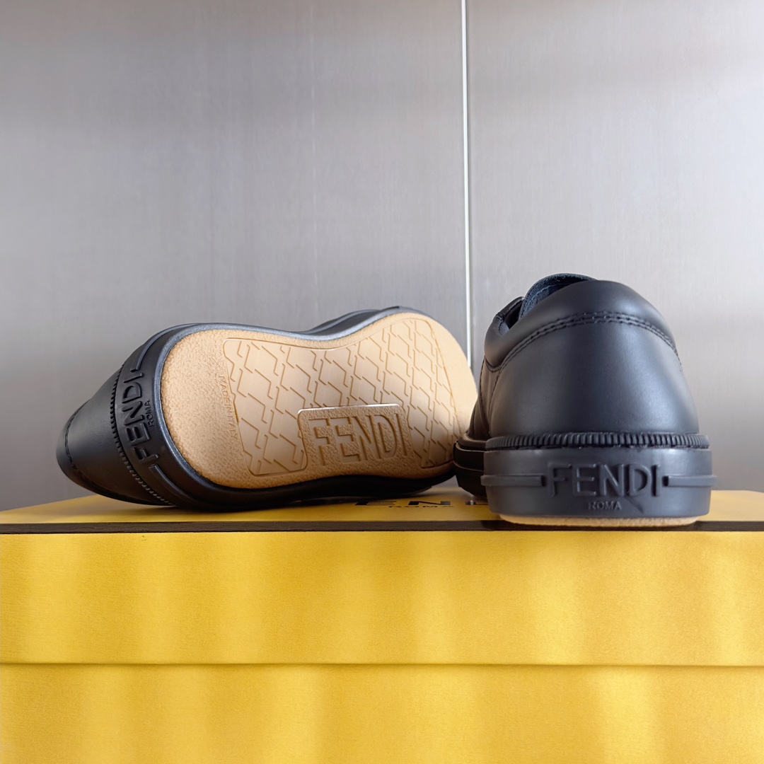 Fendi Male Board Shoes M-s