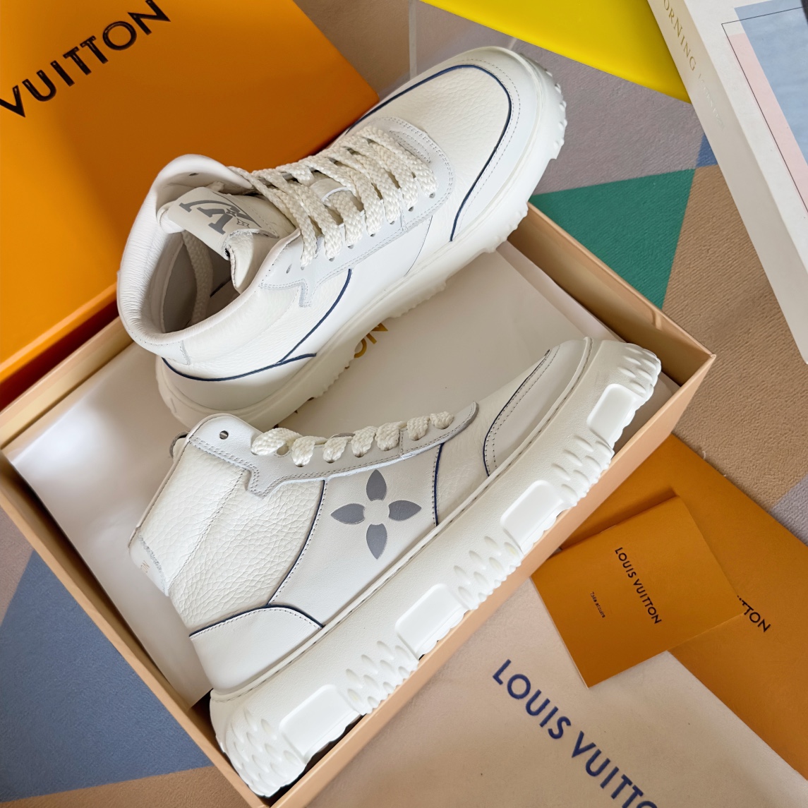 Louis Vuitton Male Sneakers M-l-s