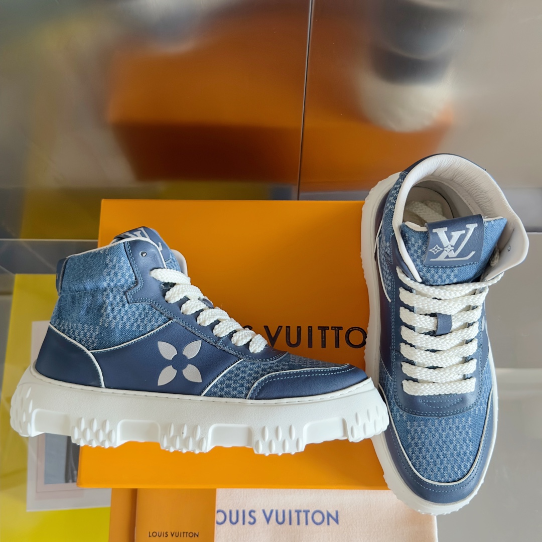 Louis Vuitton Male Sneakers M-l-s