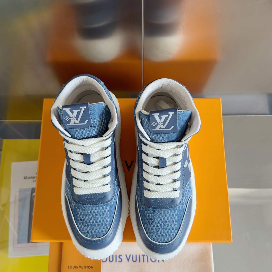 Louis Vuitton Male Sneakers M-l-s