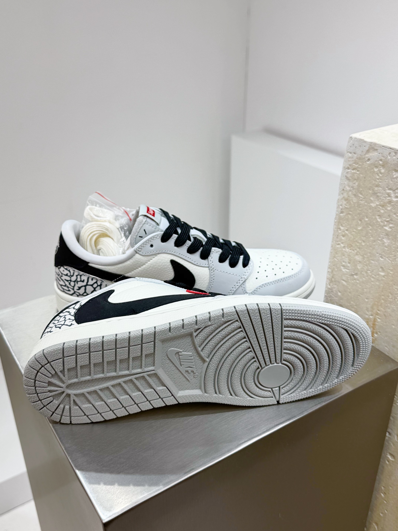 Jordan Nike Supreme Male Basic Shoes M-l-s