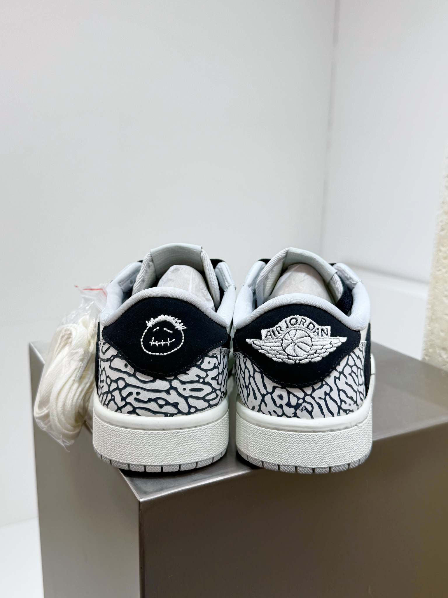 Jordan Nike Supreme Male Basic Shoes M-l-s