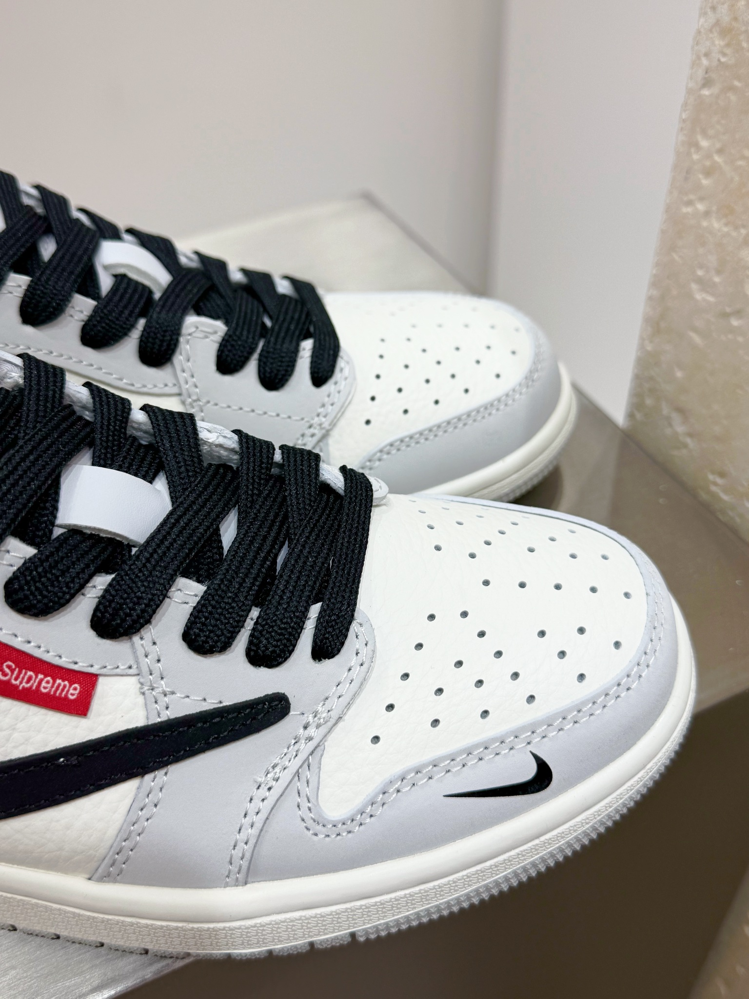 Jordan Nike Supreme Male Basic Shoes M-l-s