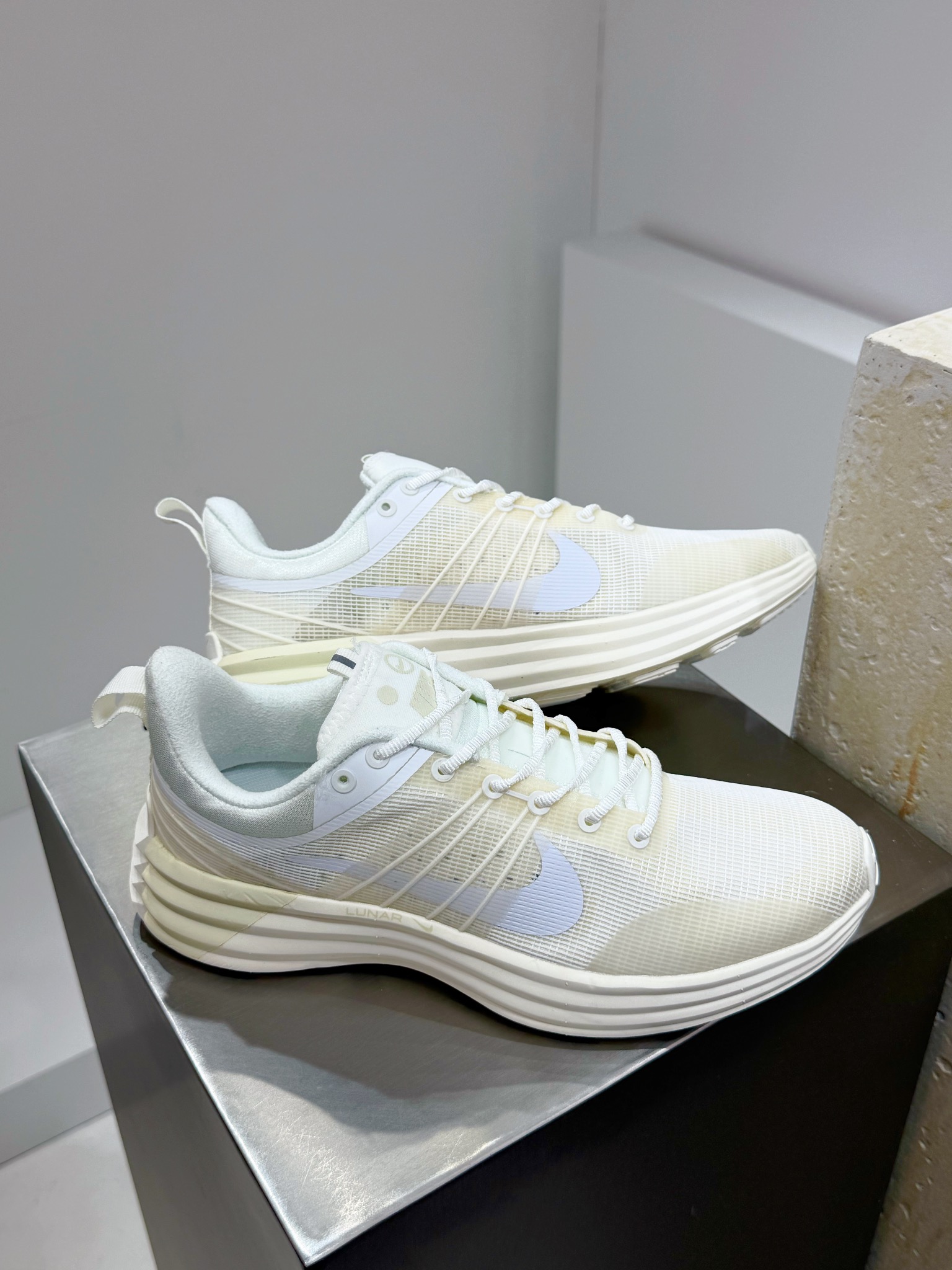 Nike Male Running Shoes Mesh Gray Breathable M-l-s