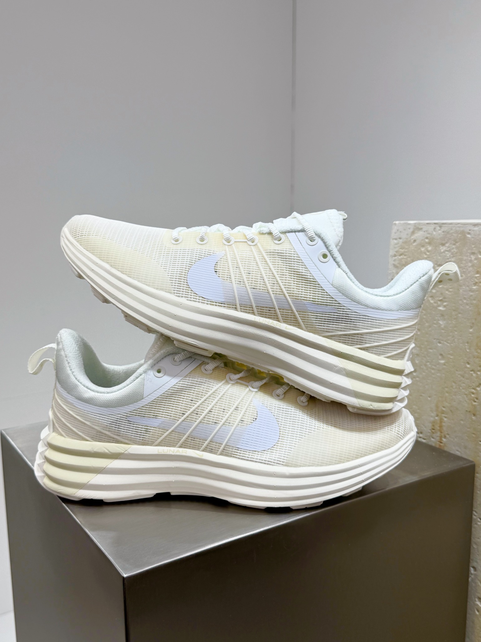 Nike Male Running Shoes Mesh Gray Breathable M-l-s