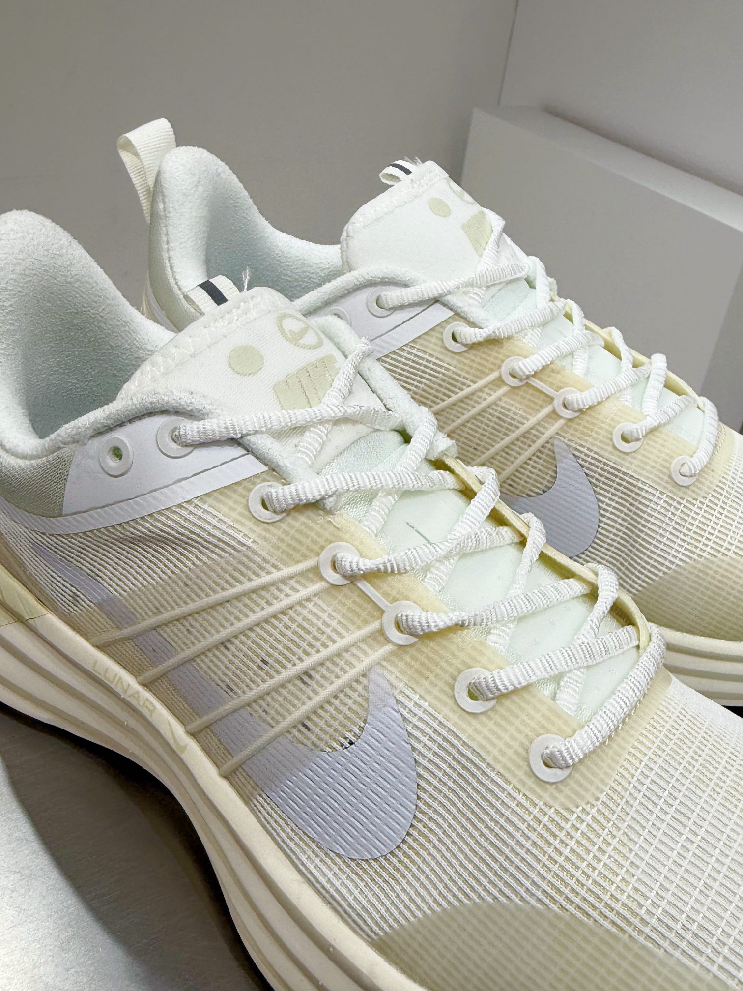 Nike Male Running Shoes Mesh Gray Breathable M-l-s