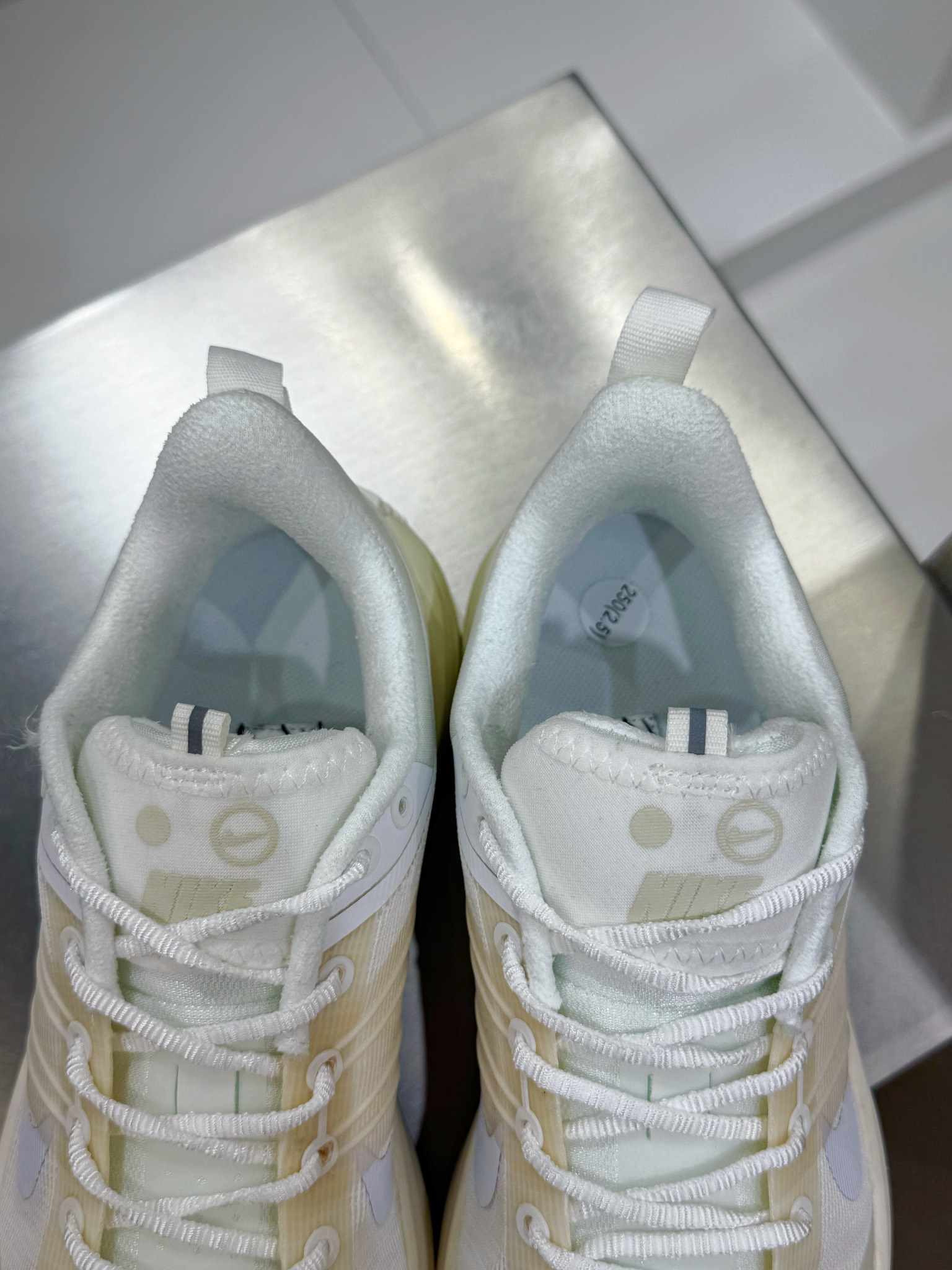 Nike Male Running Shoes Mesh Gray Breathable M-l-s