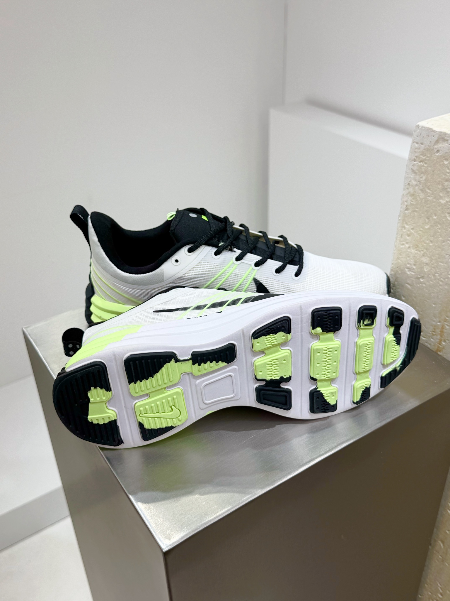 Nike Male Running Shoes Mesh Gray Breathable M-l-s