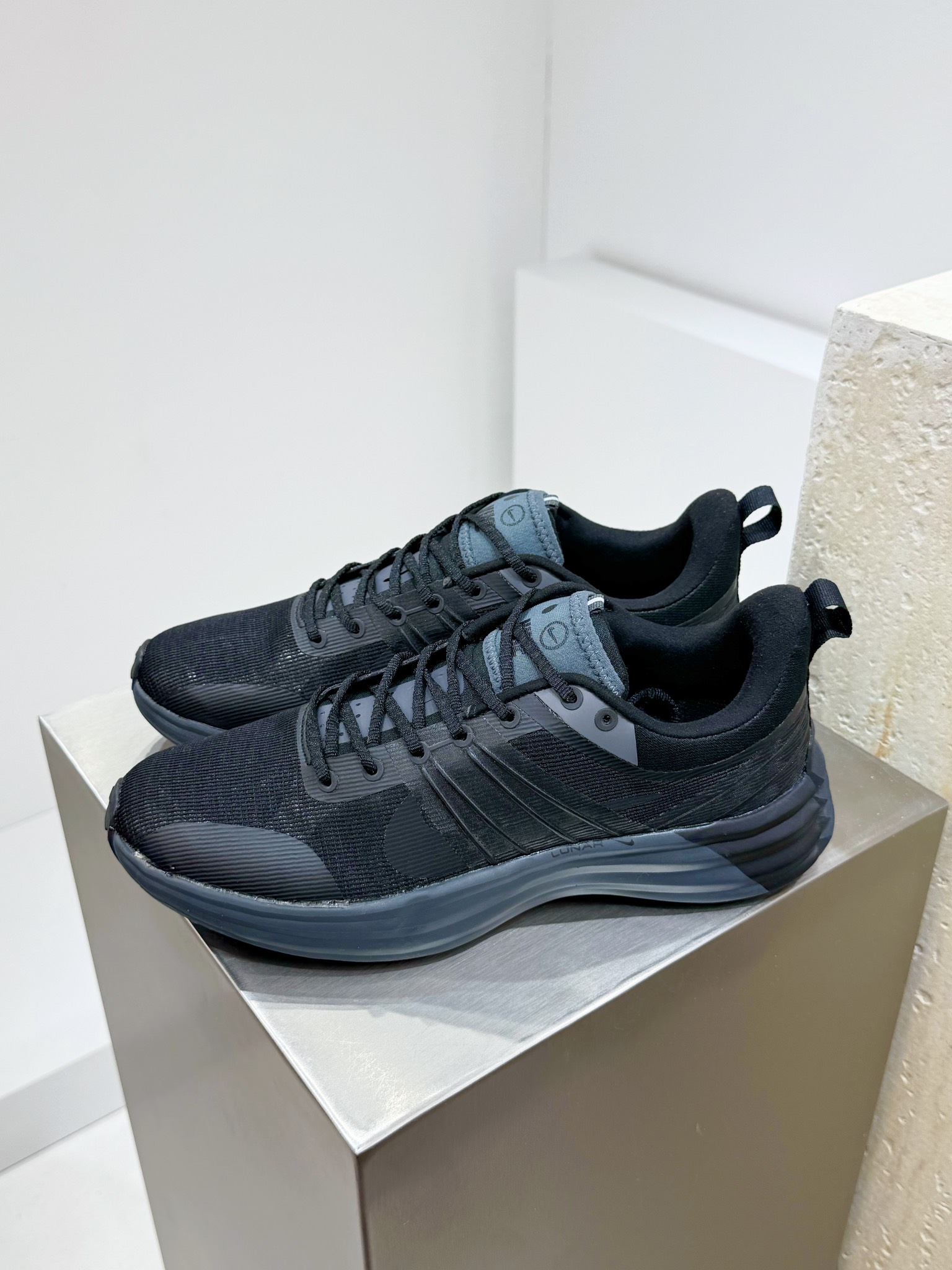 Nike Male Running Shoes Mesh Gray Breathable M-l-s