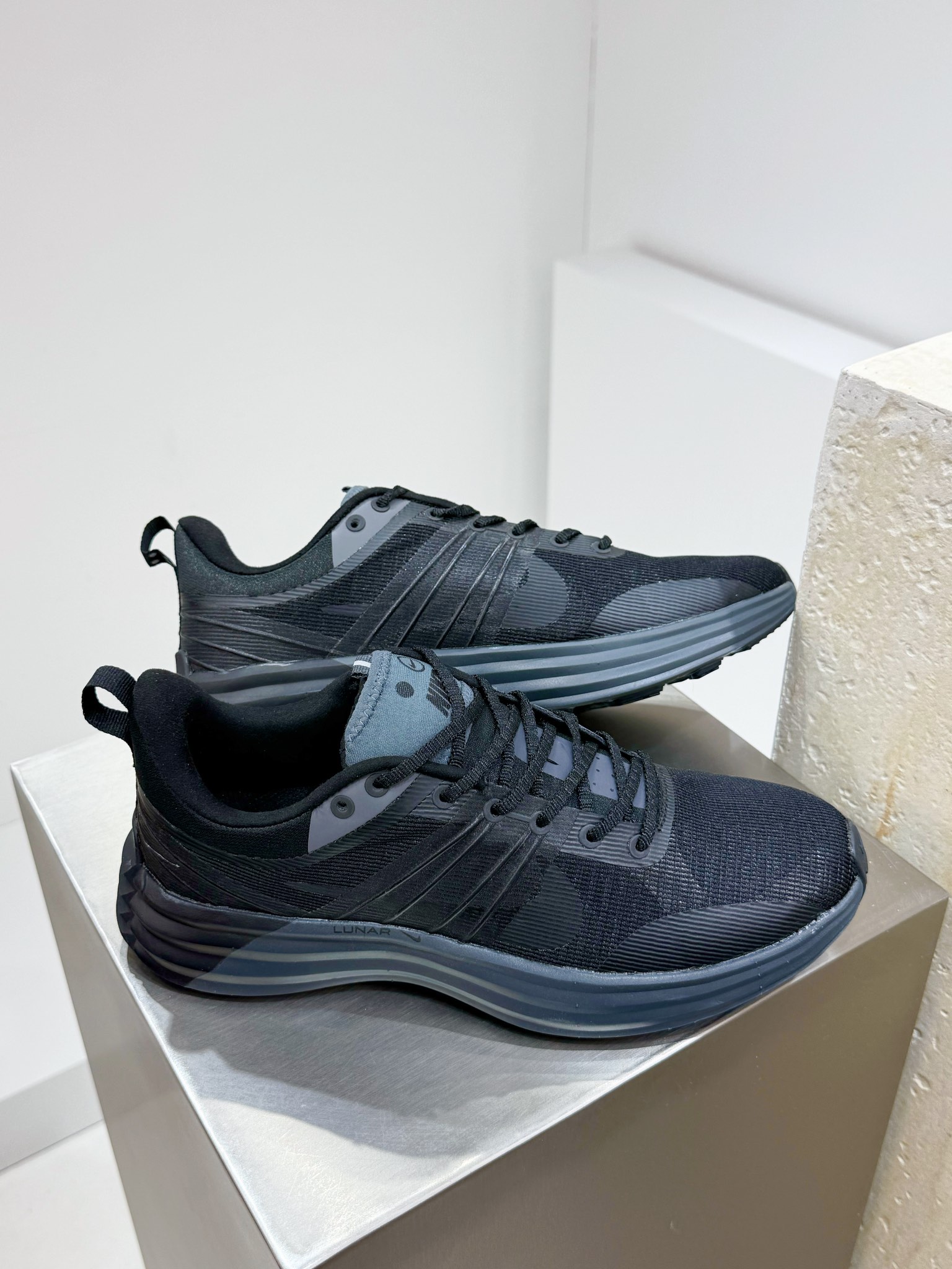 Nike Male Running Shoes Mesh Gray Breathable M-l-s