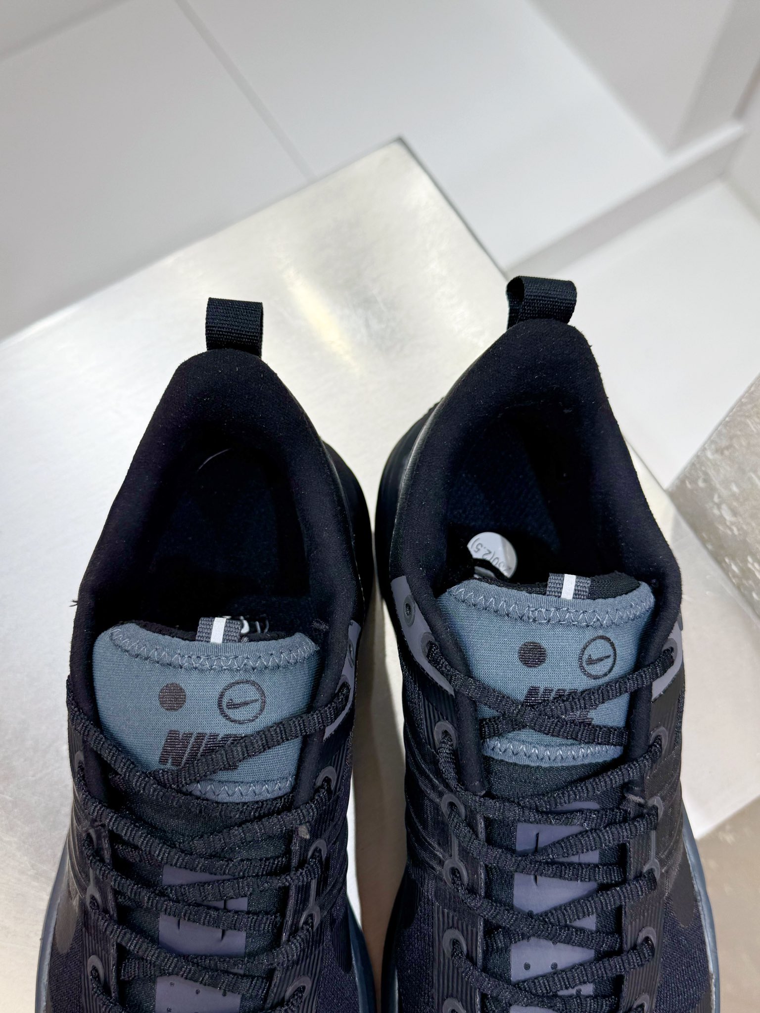 Nike Male Running Shoes Mesh Gray Breathable M-l-s