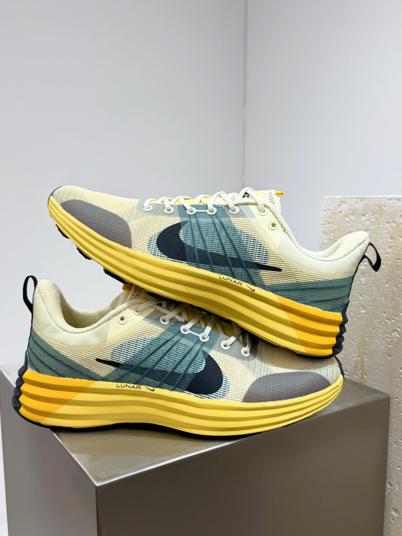 Nike Male Running Shoes Mesh Gray Breathable M-l-s